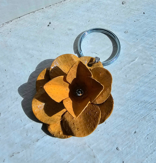 Metal flower keychain