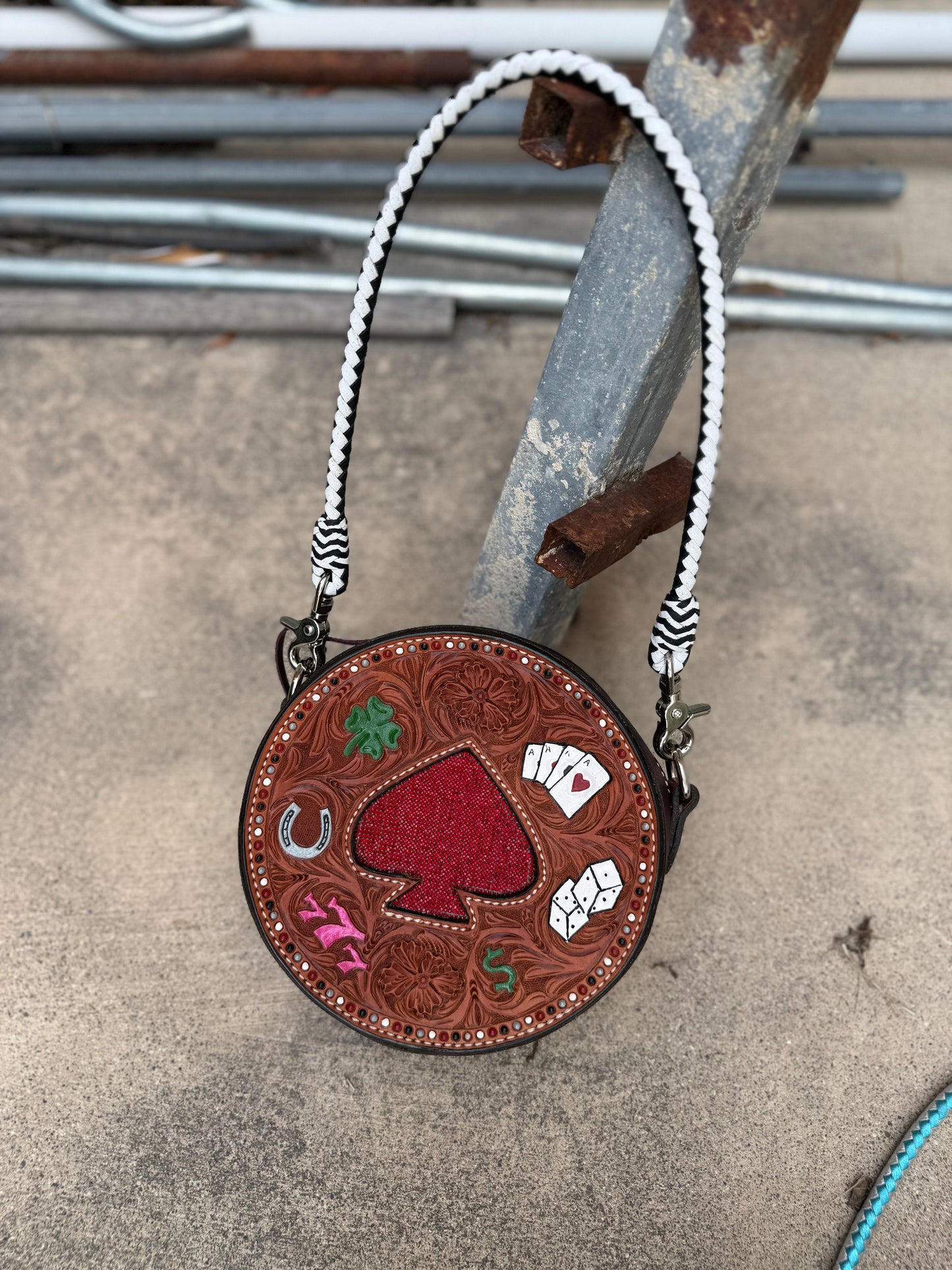 Alamo Saddlery 8" Canteen - Feelin' Lucky (Red Ace)