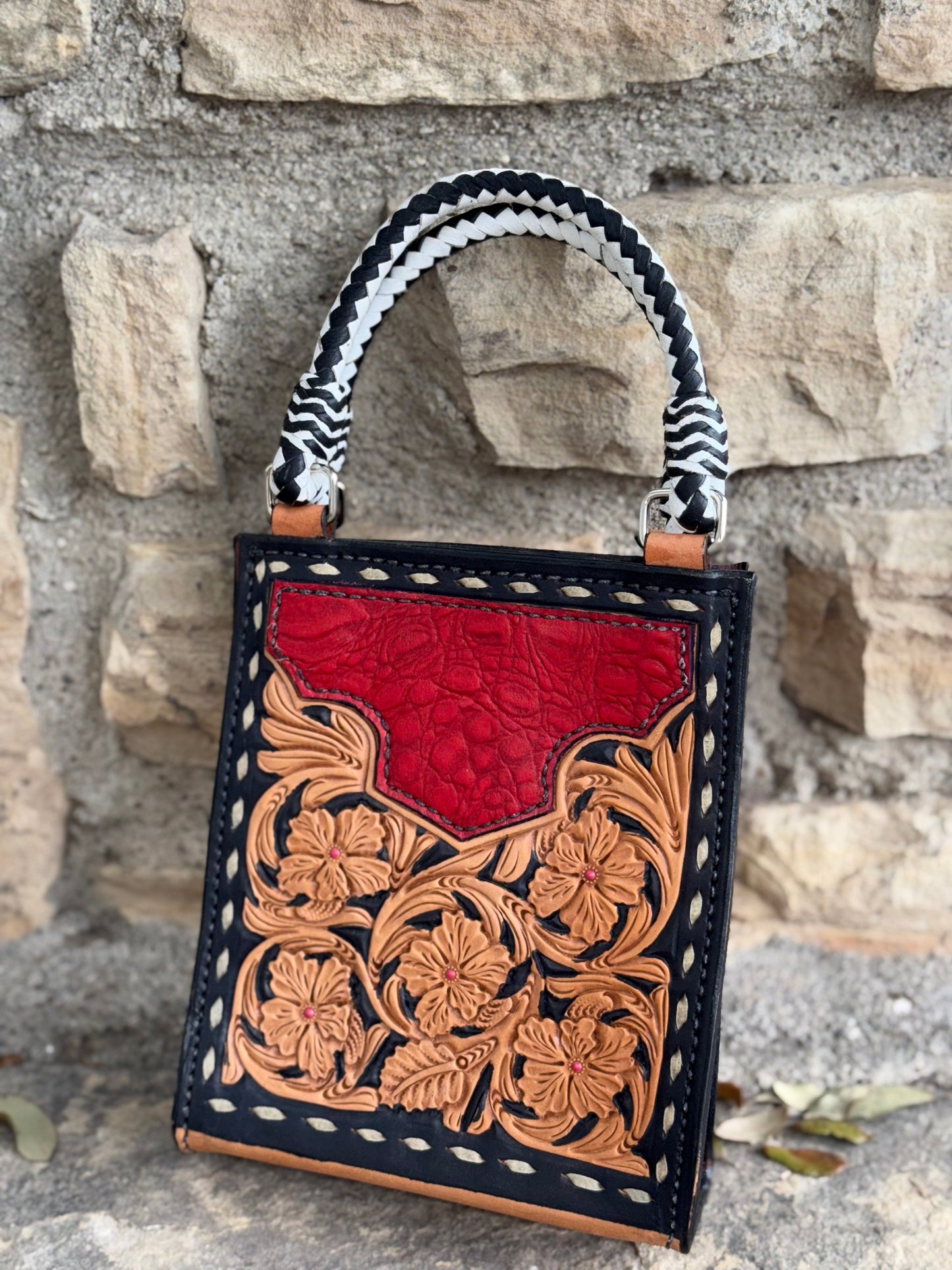 Alamo Saddlery Red Gator Card Handbag