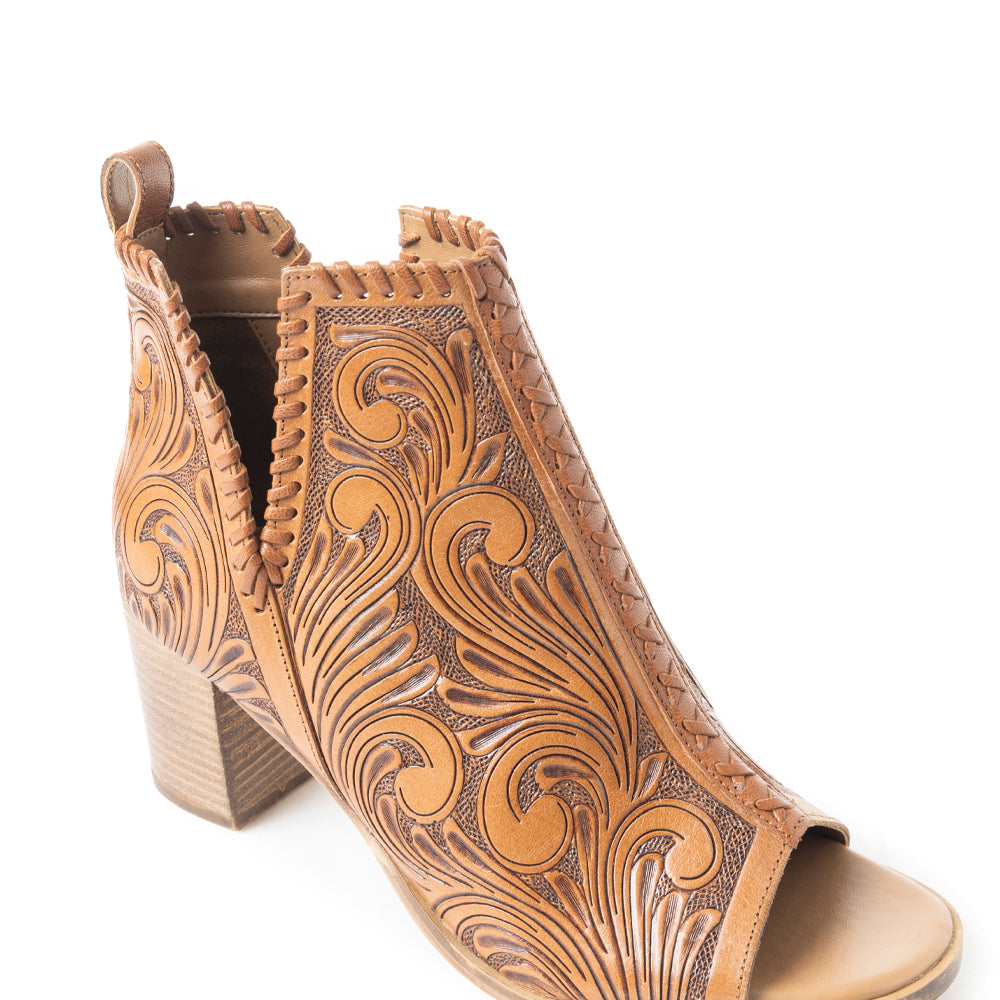 Myra Persimmonee Heels In Dark Brown