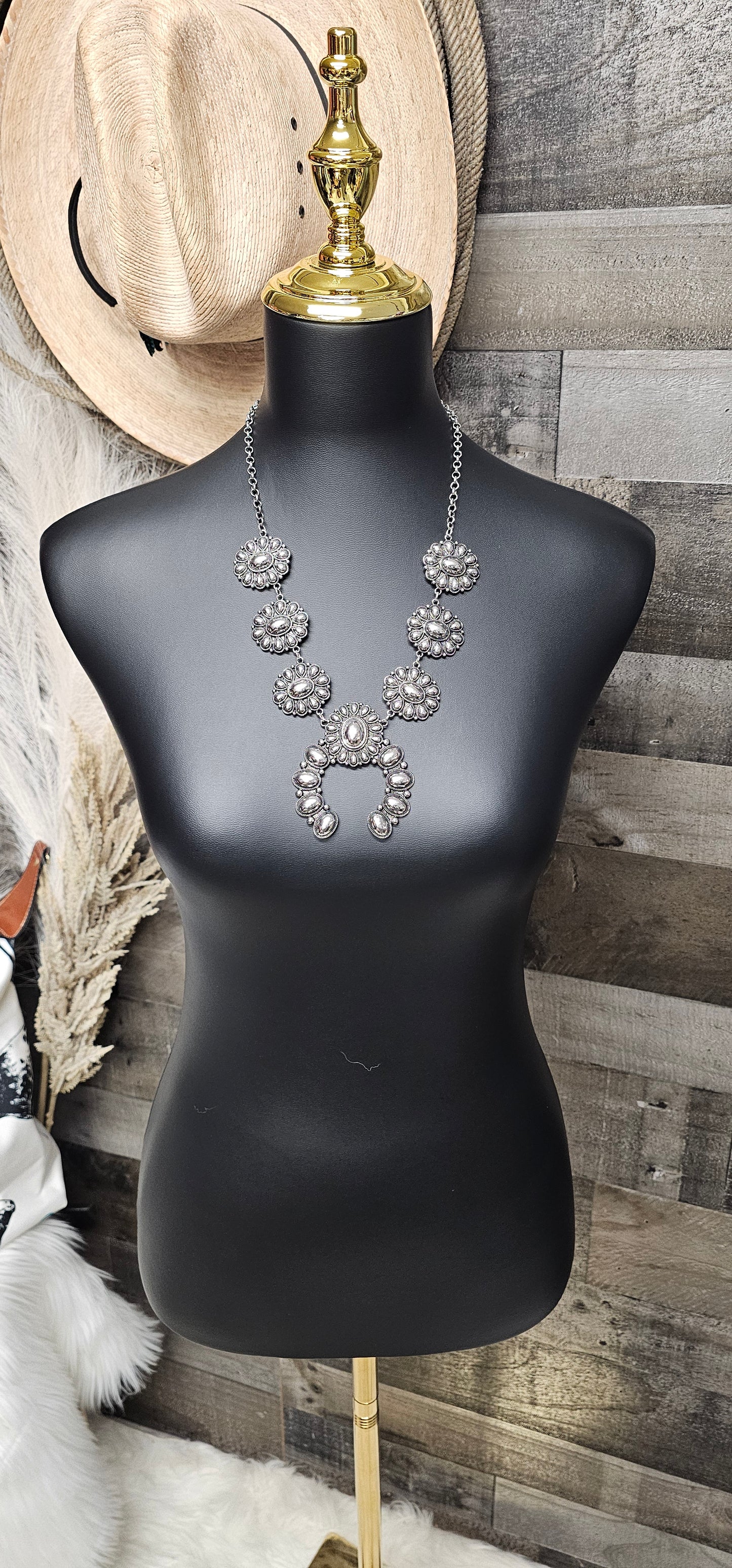 Baha Ranch Silvertone Floral Squash Blossom Necklace set