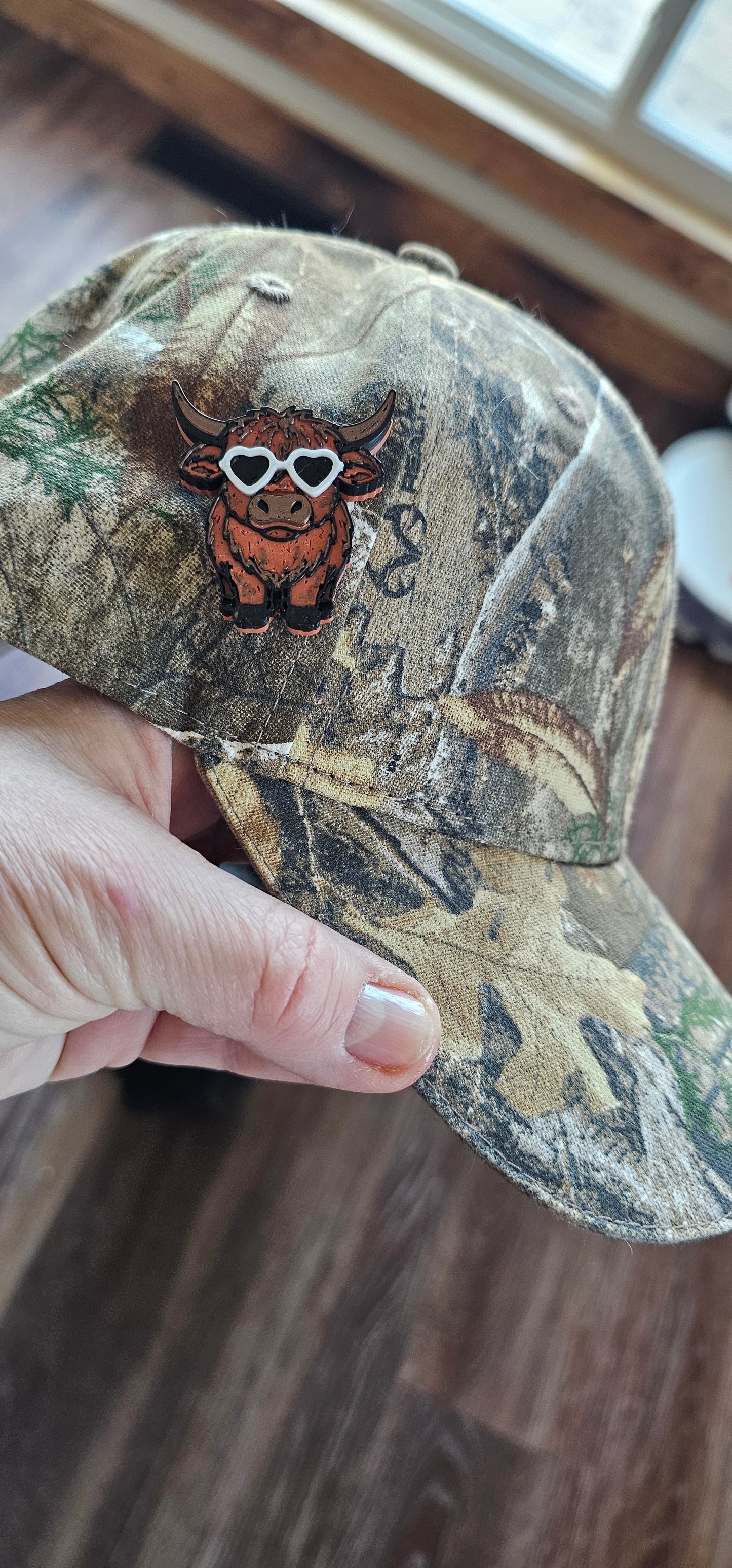 3d Cool Highland Brown Cow Hat Pin Made in America