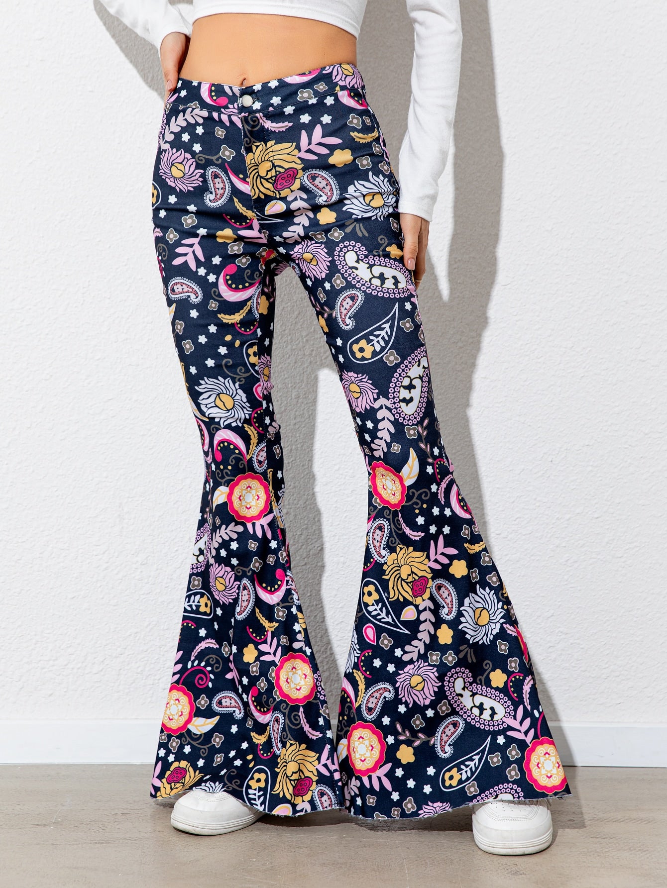 Multicolor Retro Floral Flare Pants – Unique Vintage