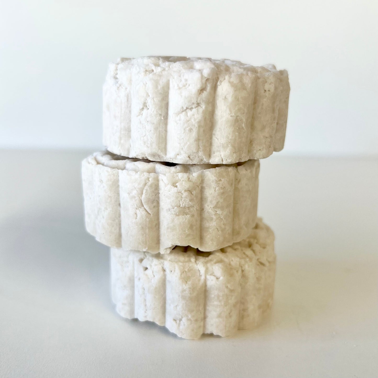 Farmhouse Lather Nakey Shampoo Bar