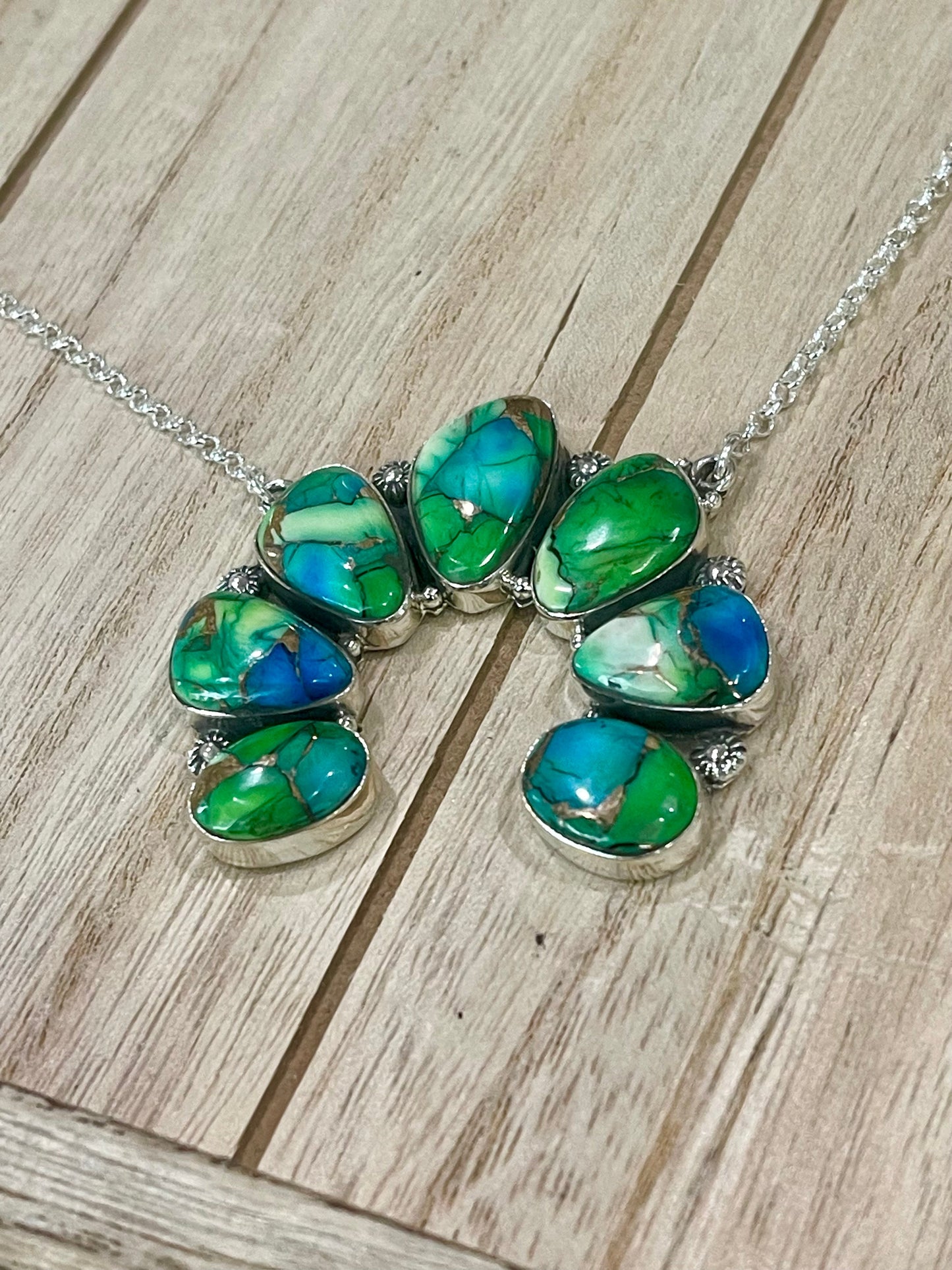 Beautiful Handmade Peacock Dahlia Naja Necklace