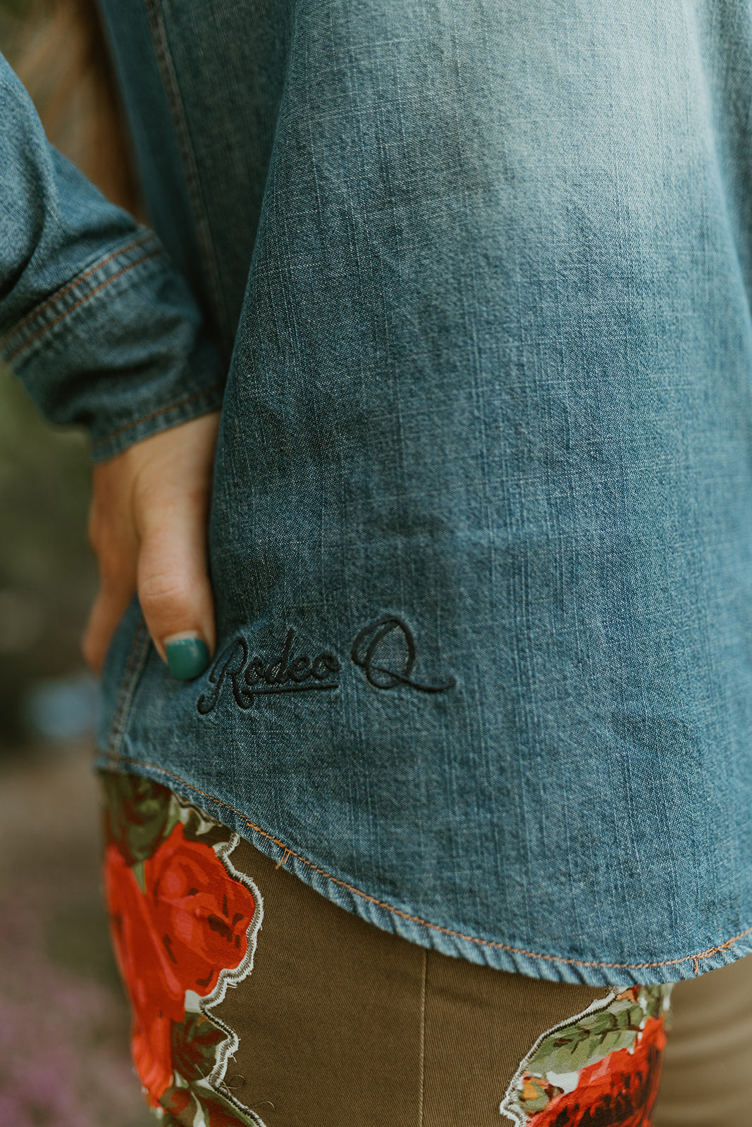 Rodeo Quincy American Mustang Button Up