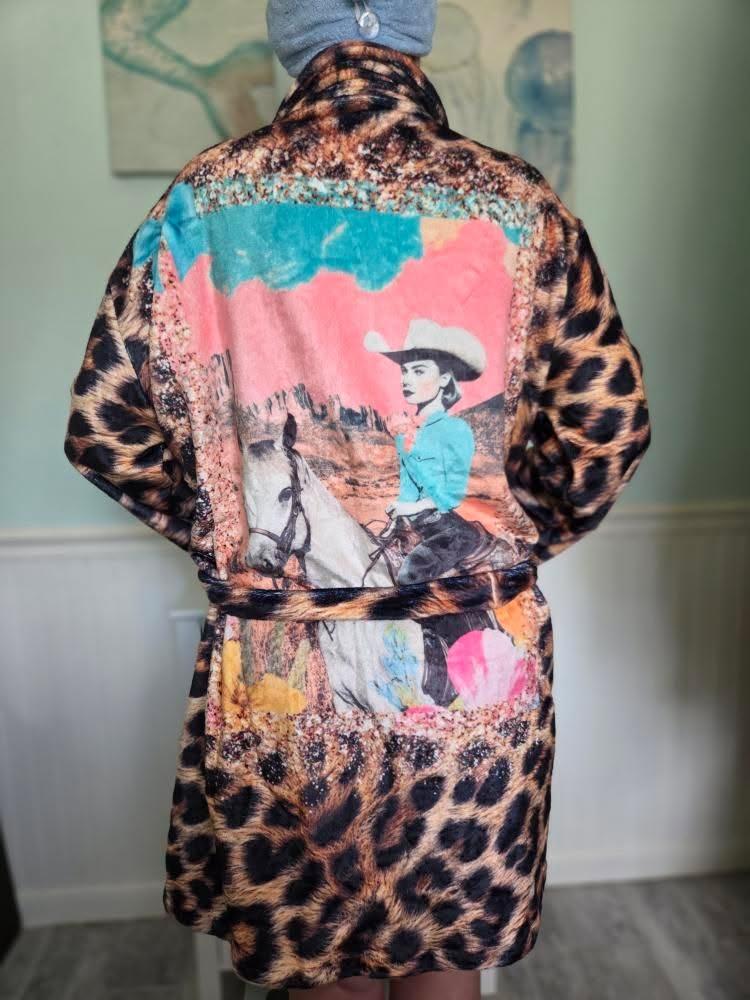 Baha Ranch Retro Pop Western Leopard Cowgirl Robe