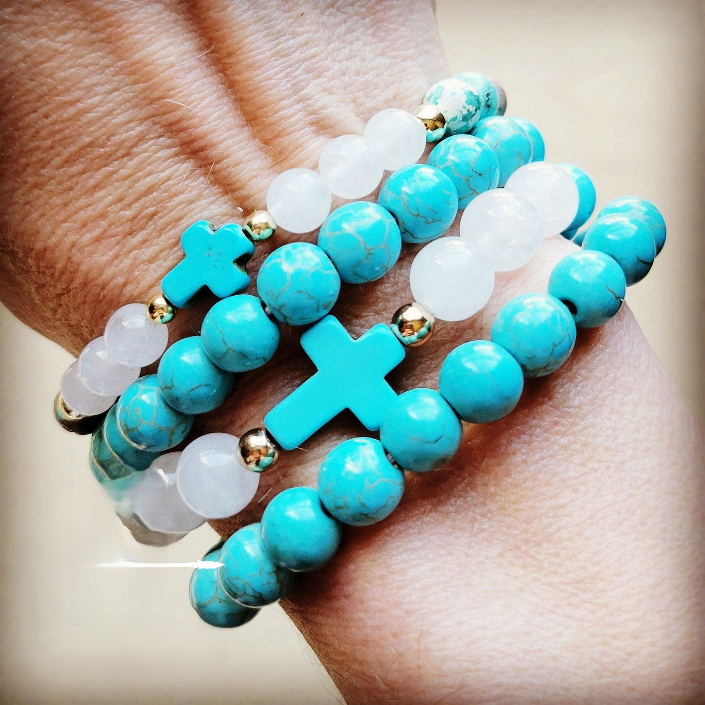 The Jewelry Junkie Natural Jade and Howlite Beaded Stretch Breacelet 806w