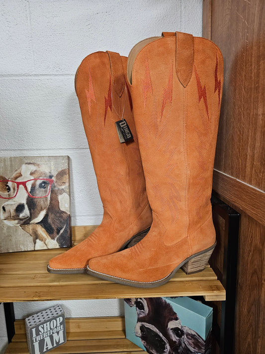Dingo Boots size 8.5