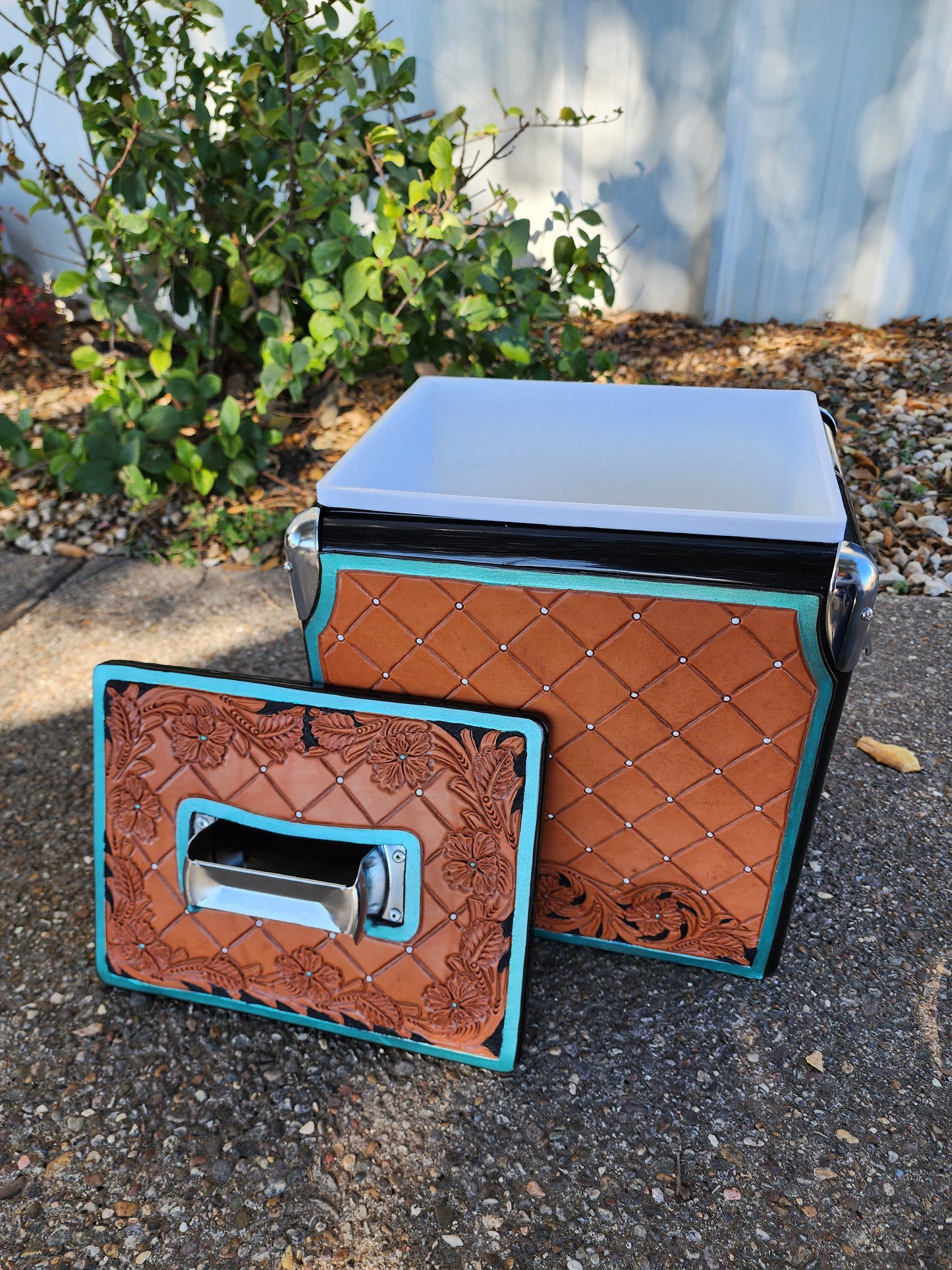 Alamo Saddlery Retro Rodeo Black Cooler- El Pinto