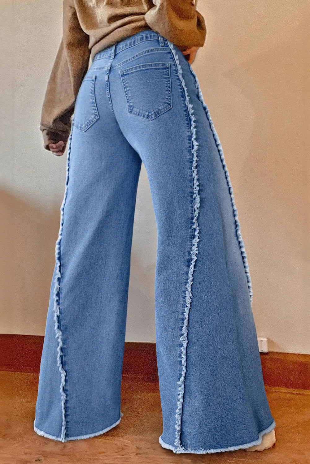 Raw Edge Hem Wide Leg Jeans with Pockets