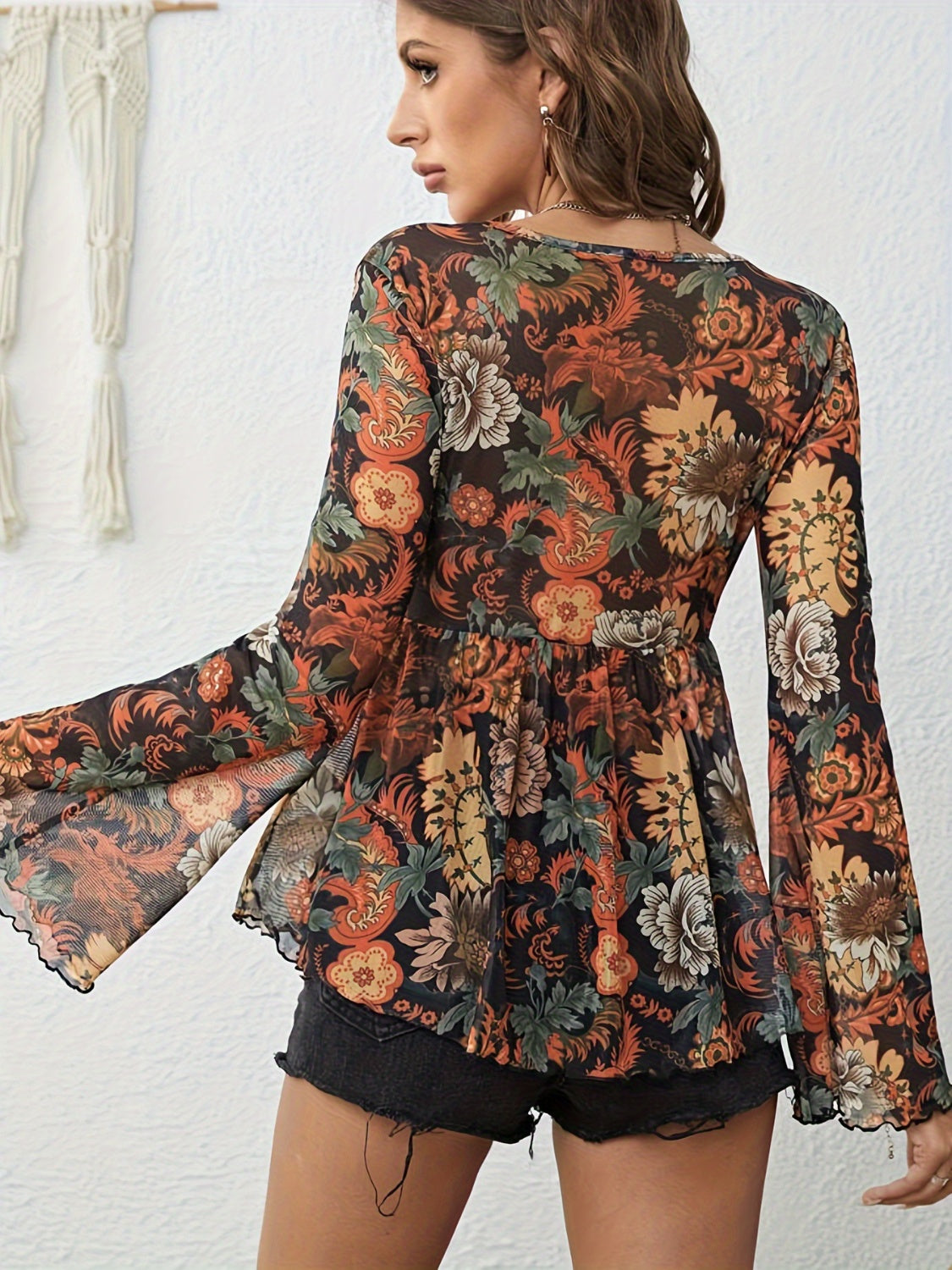 Floral V-Neck Flare Sleeve Top