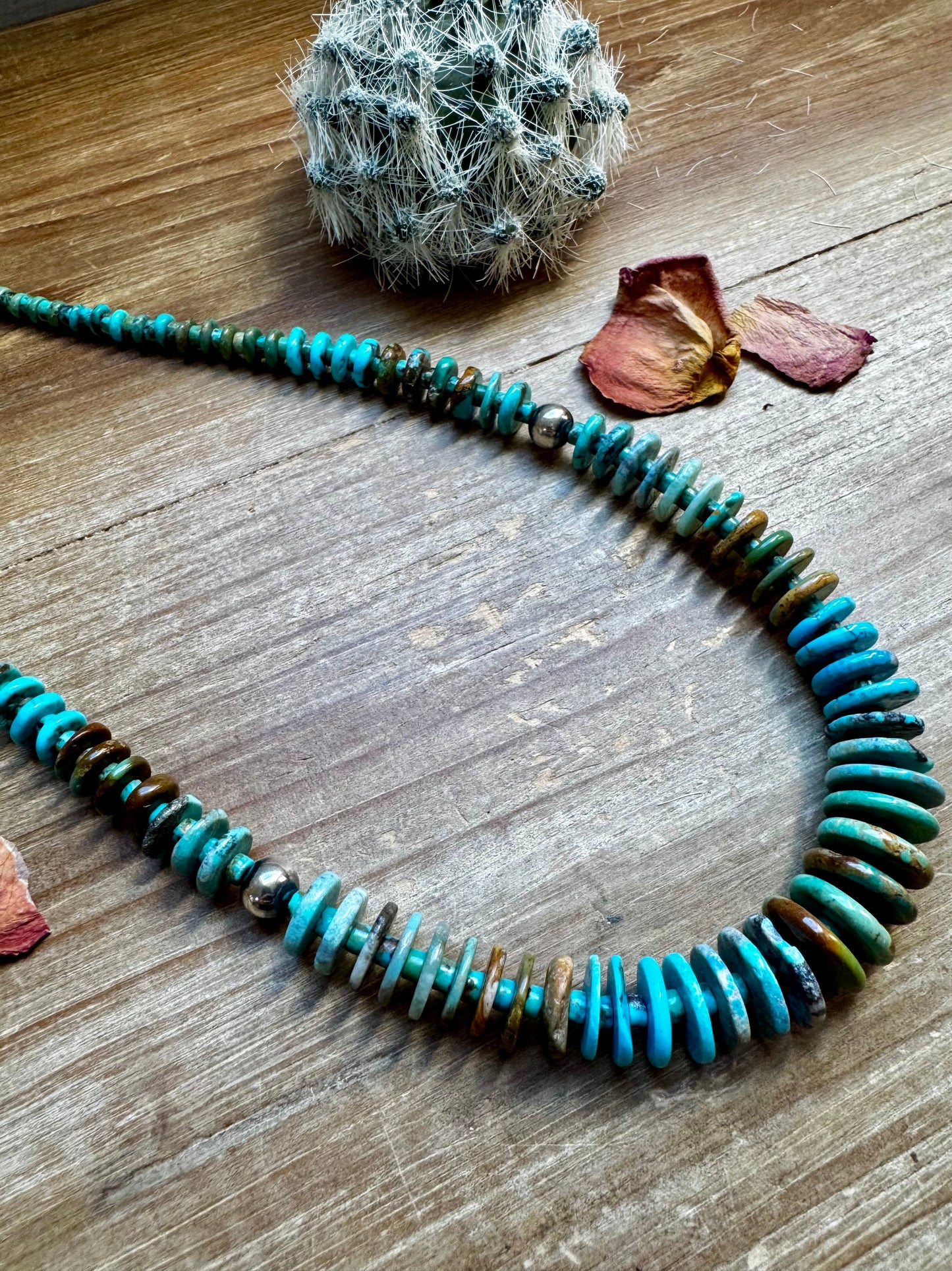 23 inch Graduated TurquoiseNecklace Tri-color