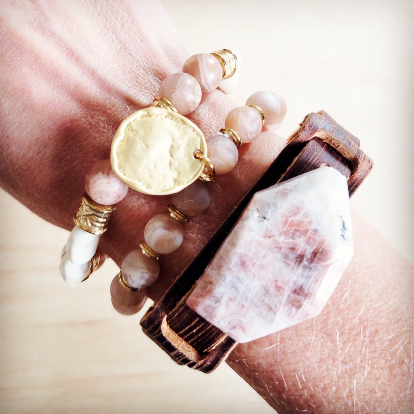 The Jewelry Junkie Frosted Sunstone Stretch Bracelet w/ Matte Gold Charm 811q