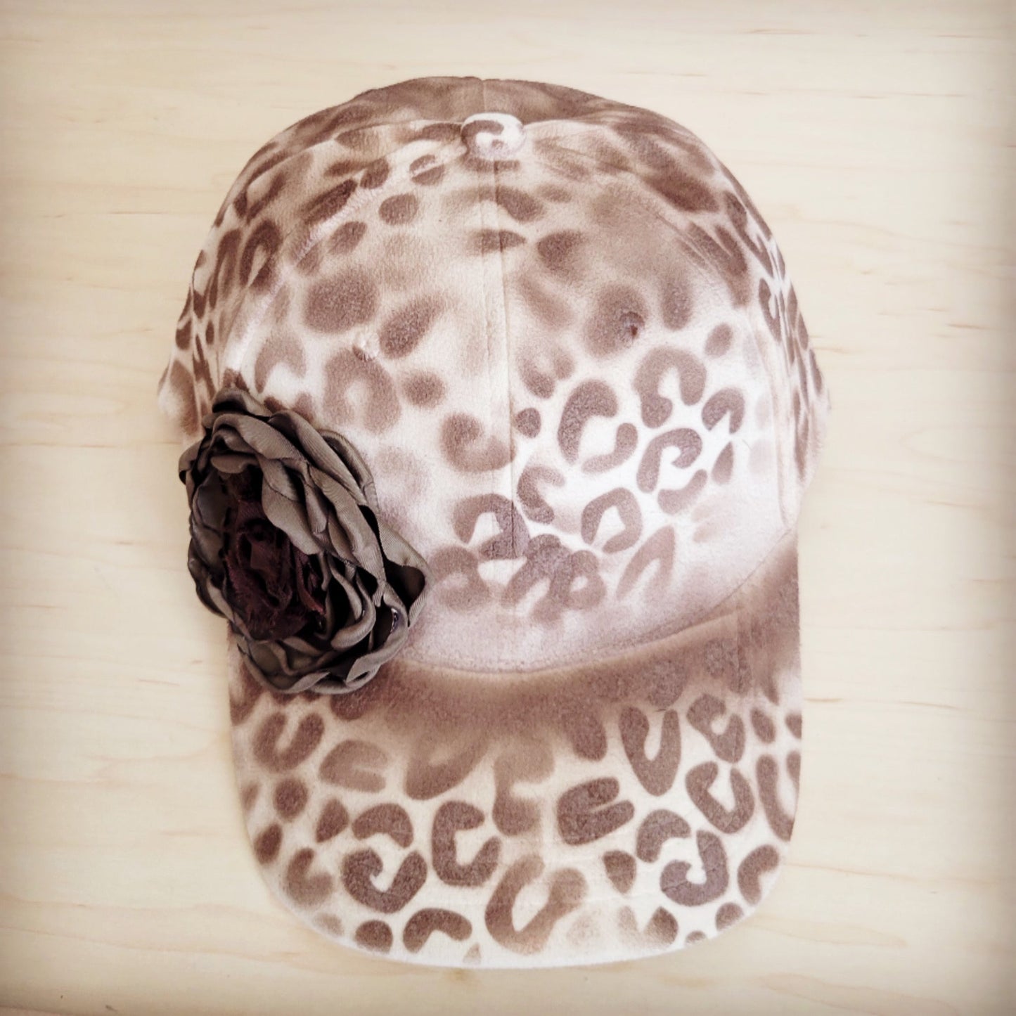 The Jewelry Junkie Hand-Painted Leopard Suede Baseball Cap Ivory w/ Flowers 986v