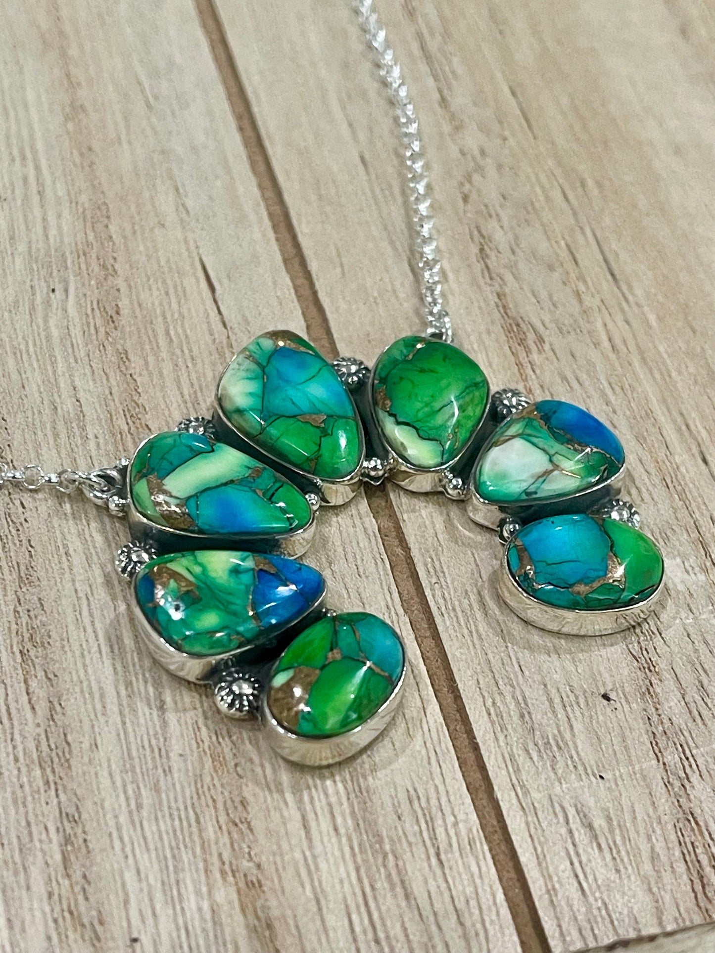 Beautiful Handmade Peacock Dahlia Naja Necklace