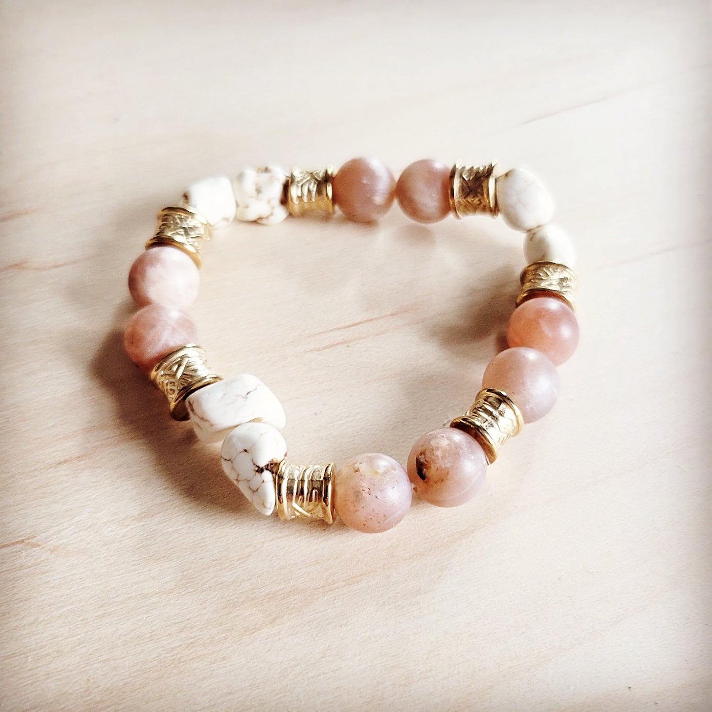 The Jewelry Junkie Frosted Sunstone & White Turquoie Beaded Stretch Bracelet 811o