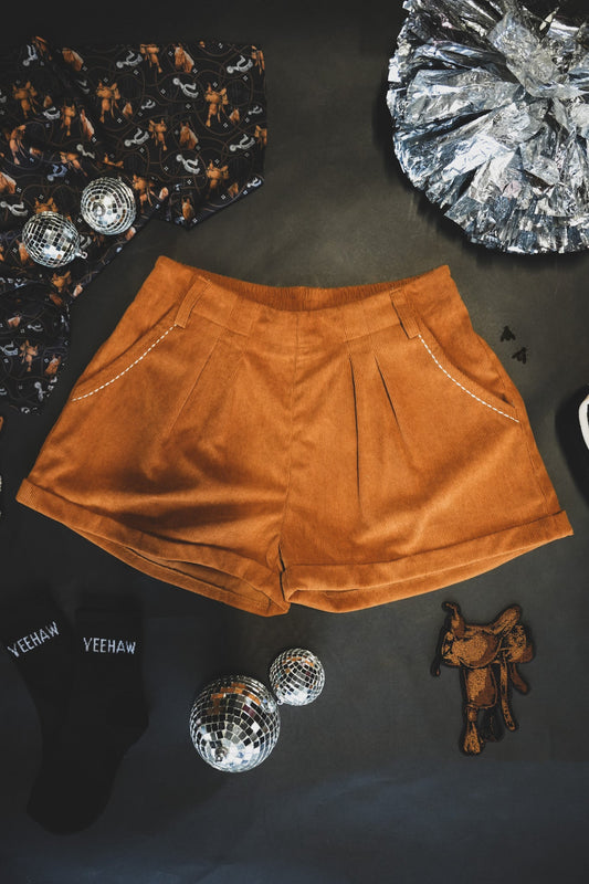 Buckstitch Queens * Saddle Shorts