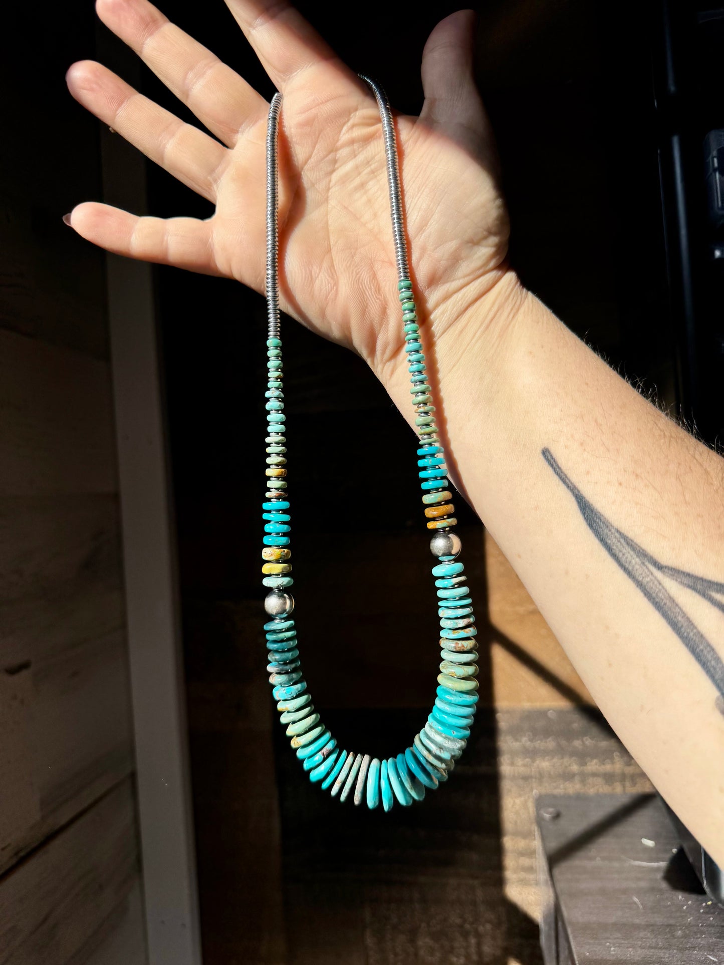 22 inch Graduated Turquoise Necklace tri-color