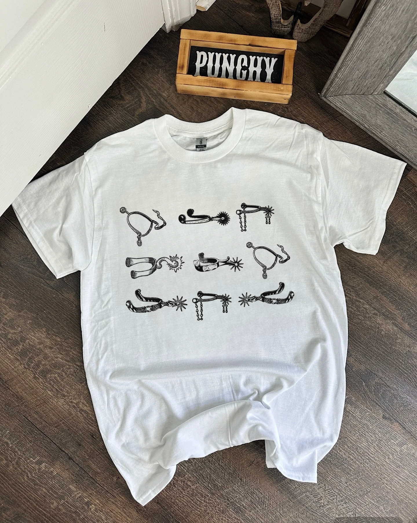 Spurs Graphic TEE or CREWNECK