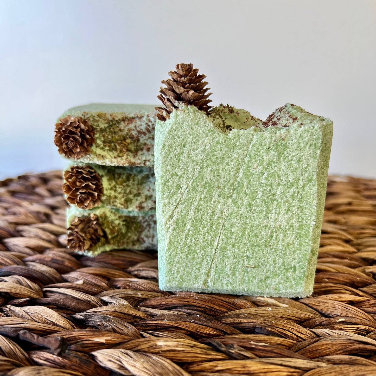 Farmhouse Lather Back Woods Sea Salt Bar