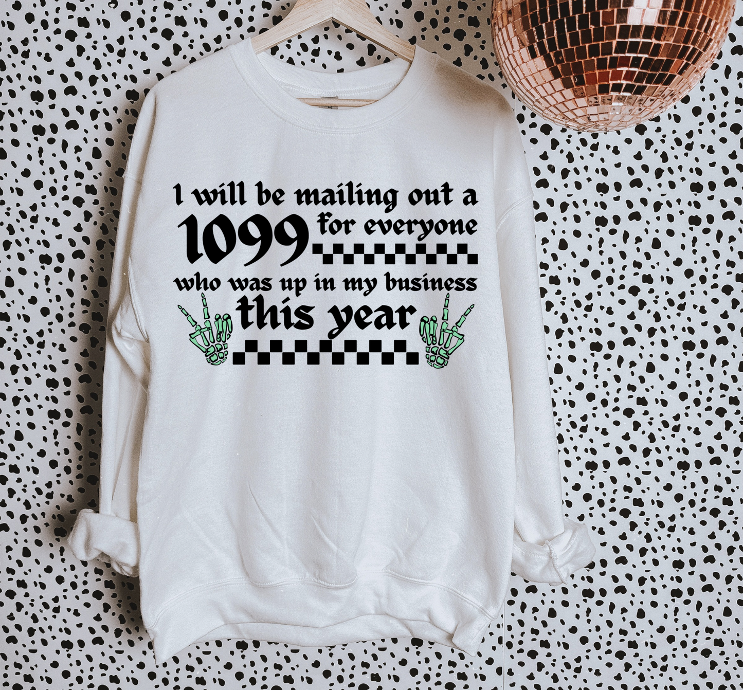 1099 TEE or CREWNECK
