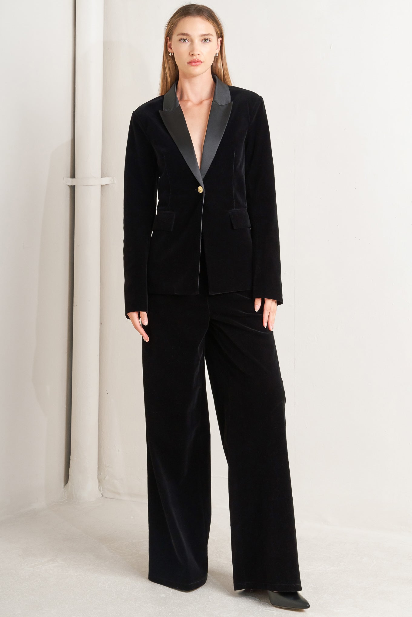 Flying Tomato Midnight Tux Woven Velvet Blazer