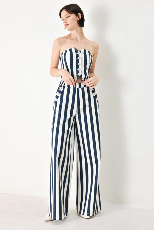 Flying Tomato Navy Blossom Woven Pants