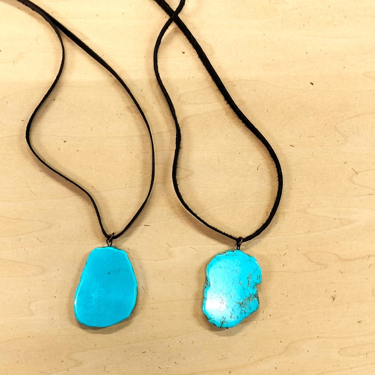 The Jewelry Junkie **Turquoise Slab Pendant on Leather Cord Necklace 254d