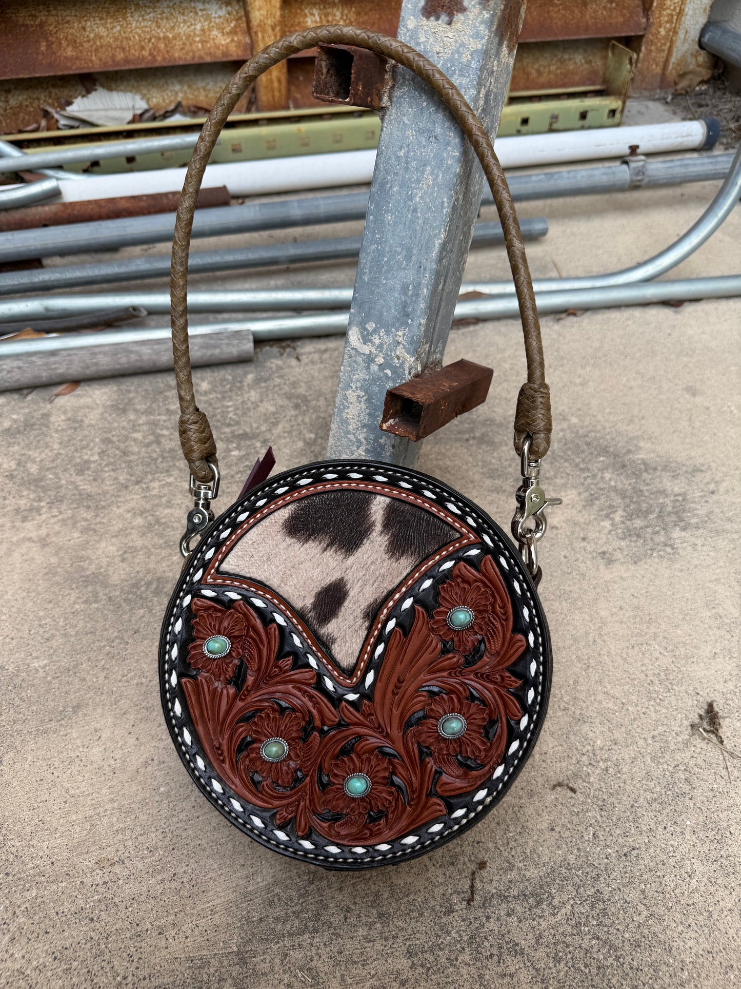 Alamo Saddlery 8" Turquoise Stone Canteen Handbag