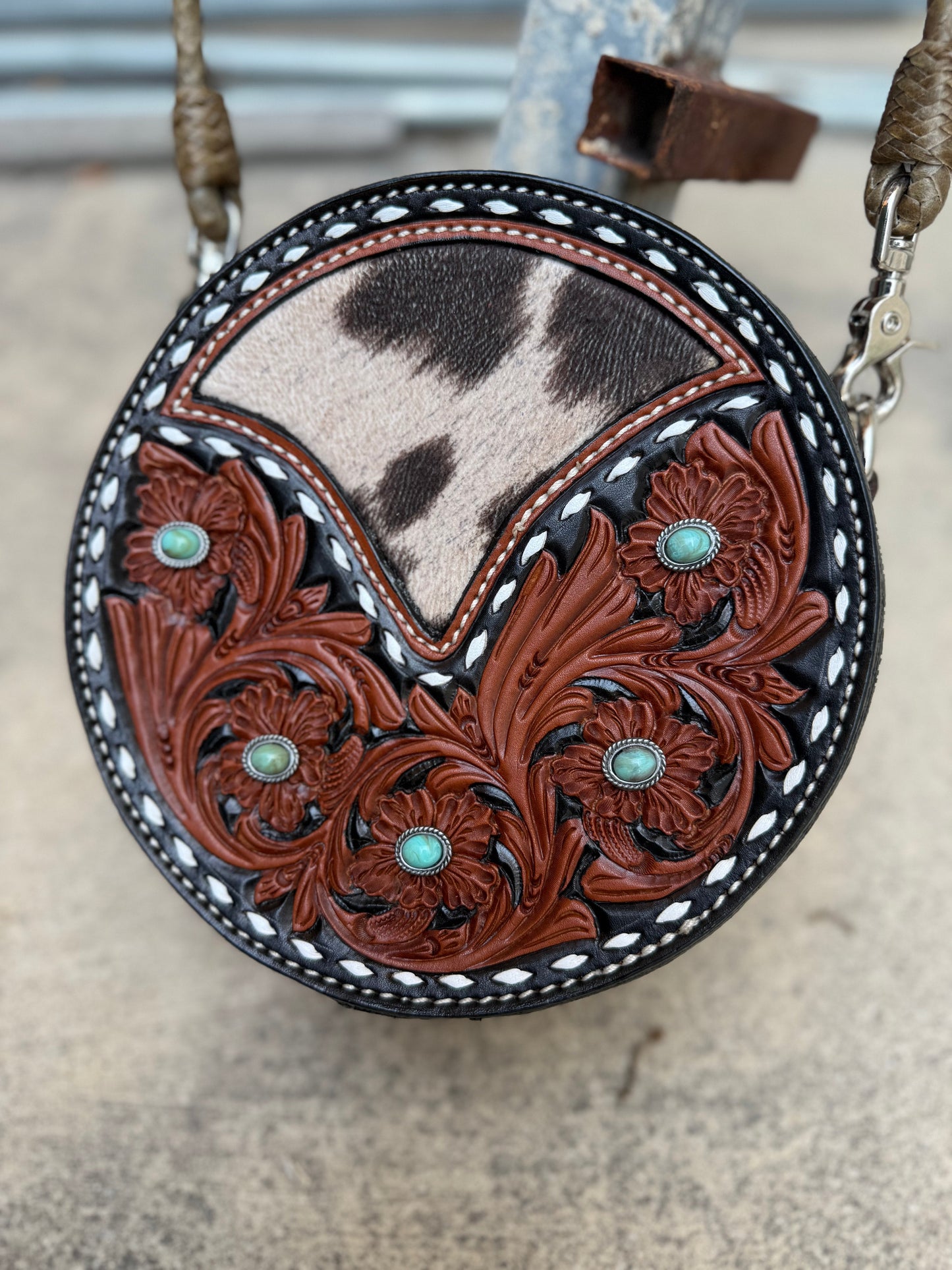 Alamo Saddlery 8" Turquoise Stone Canteen Handbag