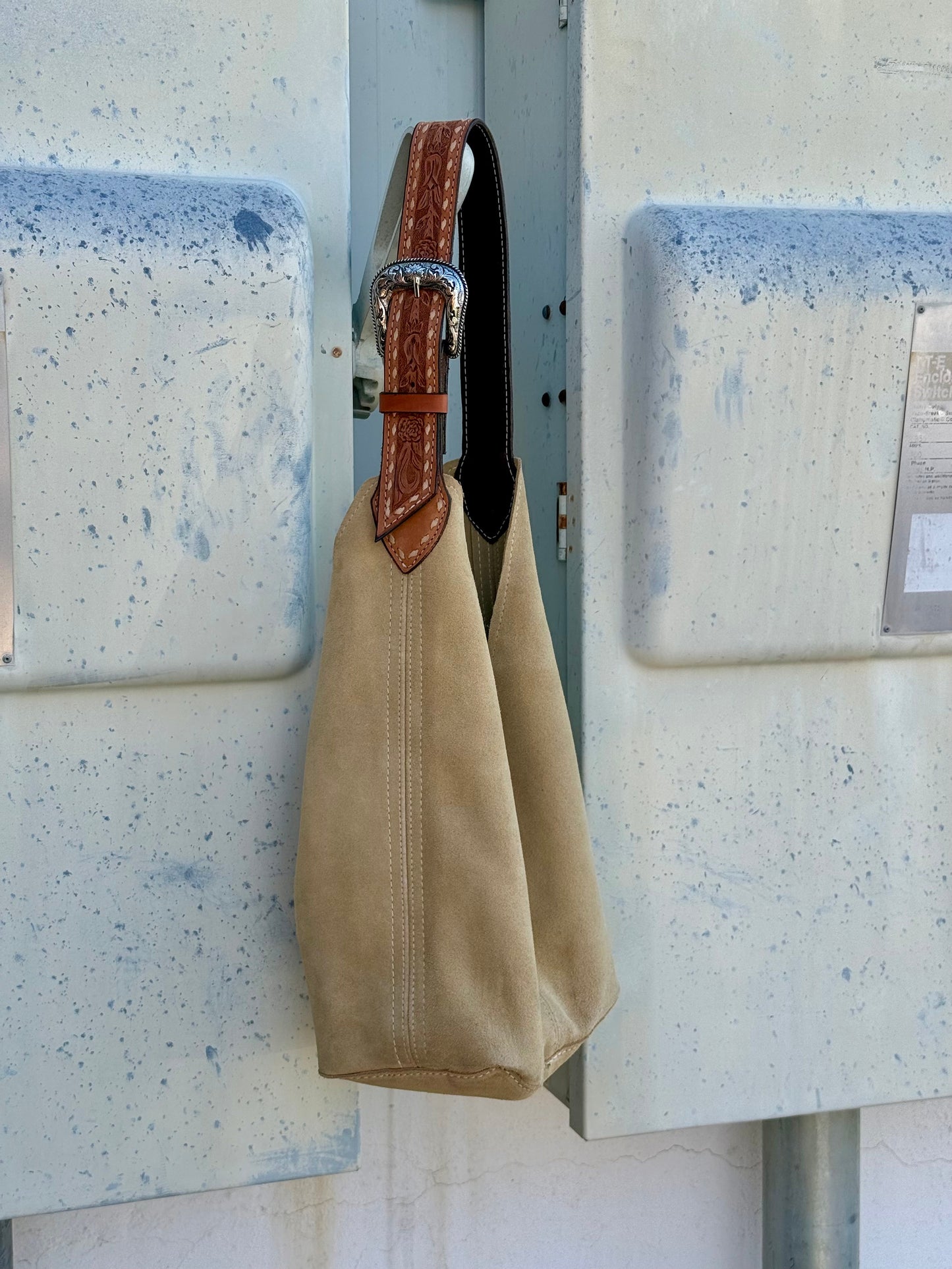 Alamo Saddlery Darlin Duo- Sand With Rose Strap
