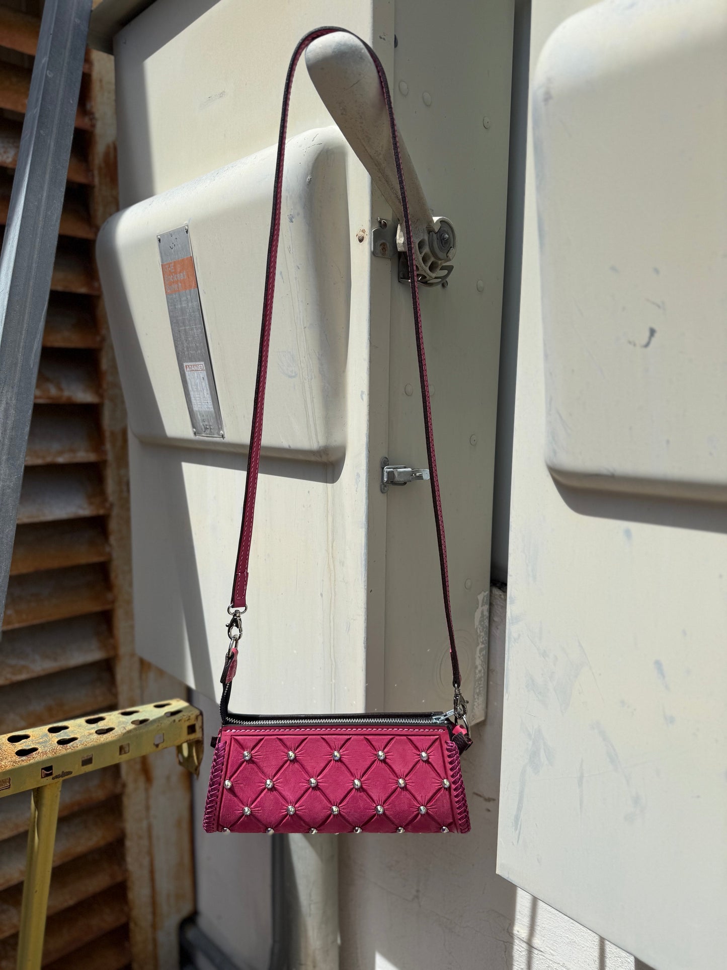 Alamo Saddlery Pony Purse- Pink Rhinestone