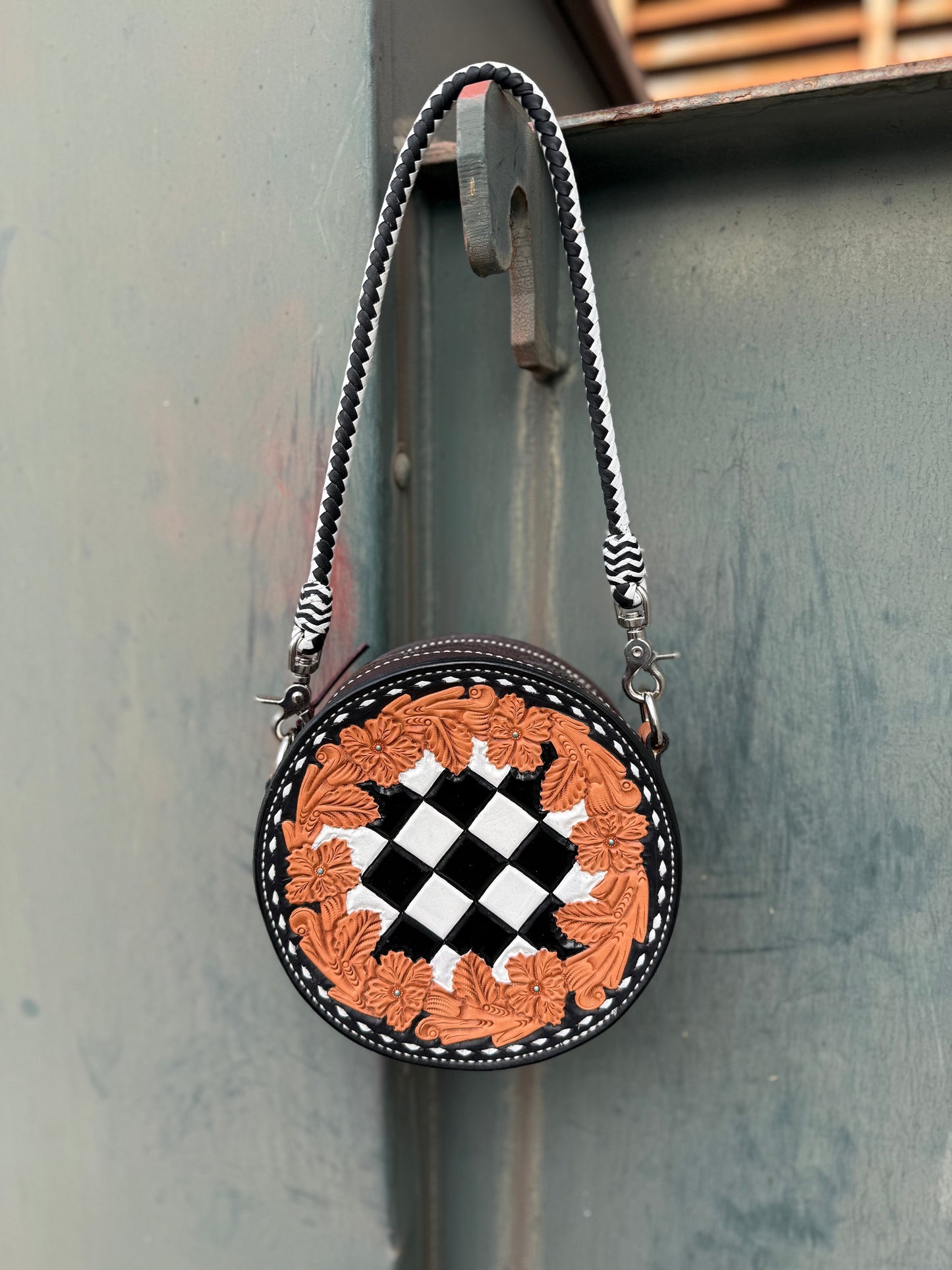 Alamo Saddlery 8" Canteen- Checkered