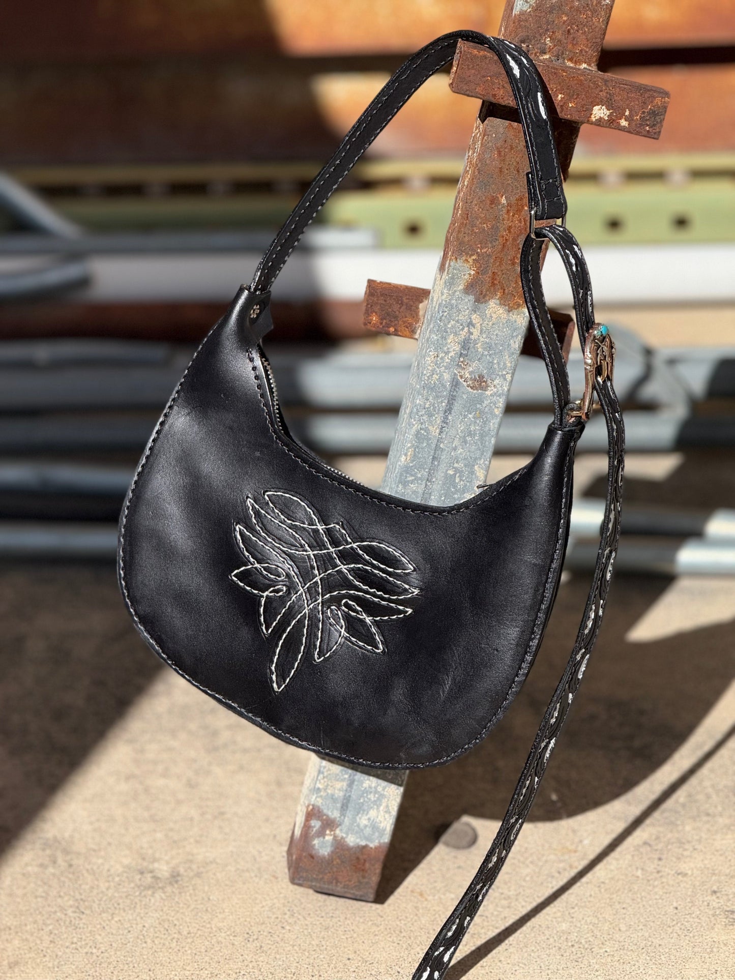 Alamo Saddlery Pistol Purse- Revolver