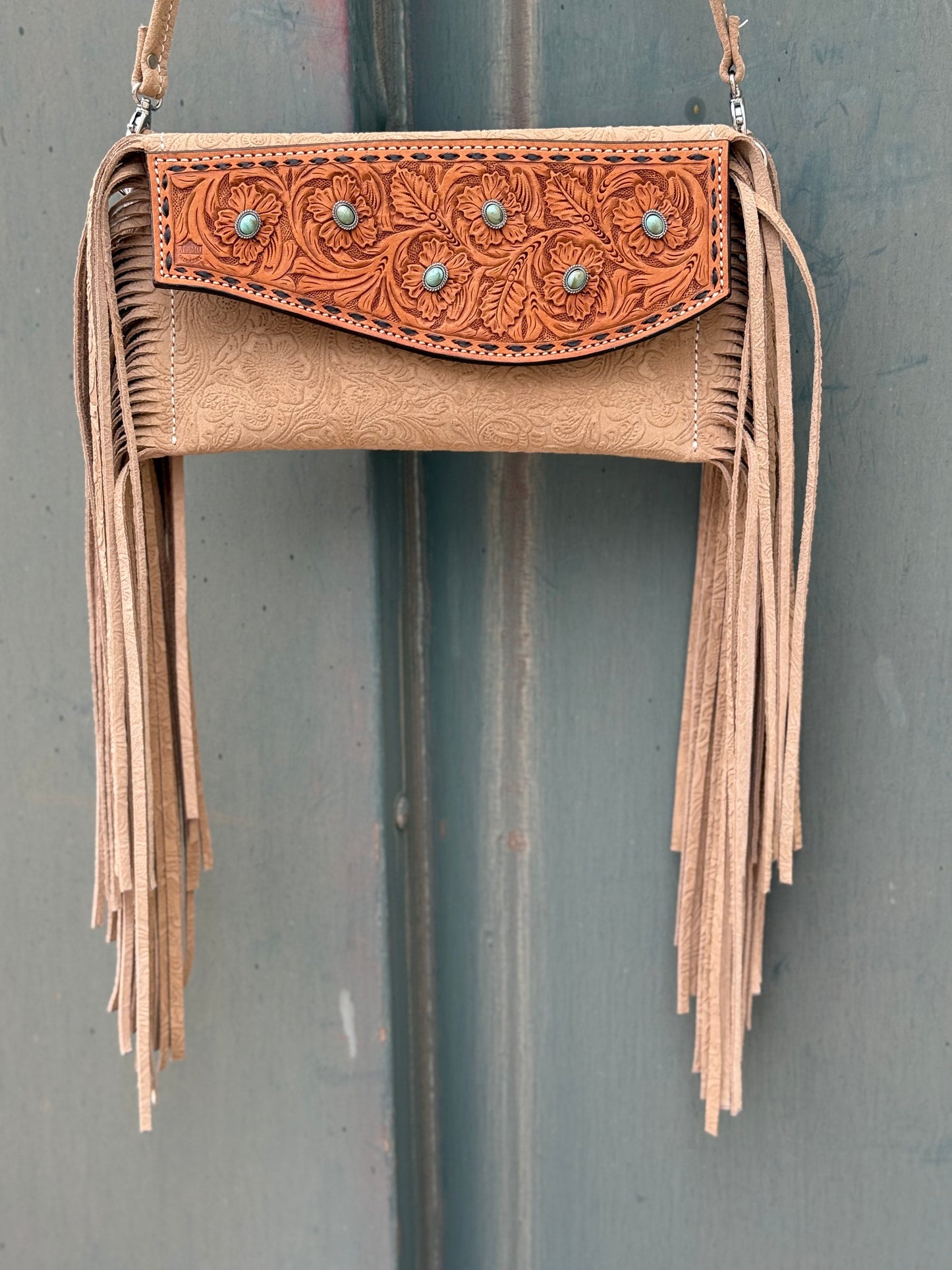 Alamo Saddlery Fringe Clutch- Turquoise Stone (cream)