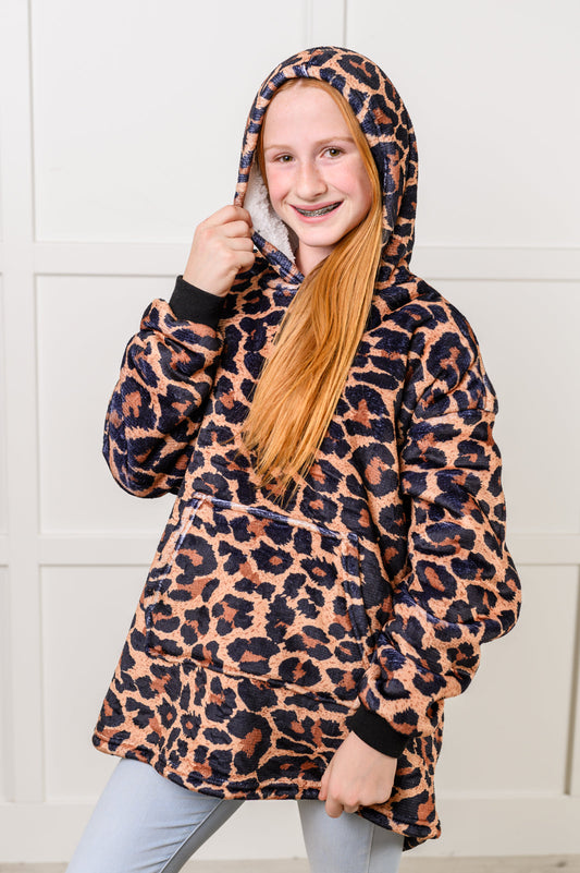 Oversized Hoodie Blanket in Leopard for kids and small adults