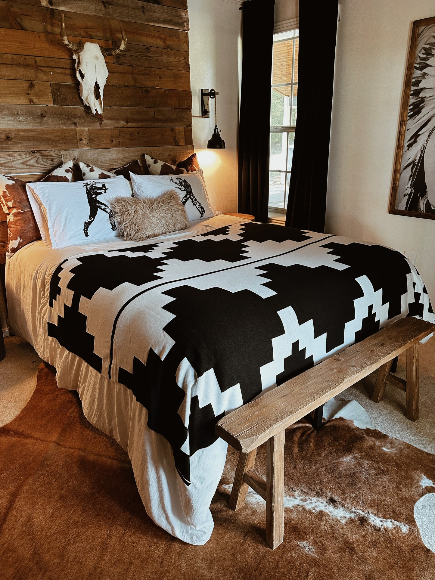 Western Grande Presidio Black + White 100% Cotton  54"x74" Oversized Throw Blanket