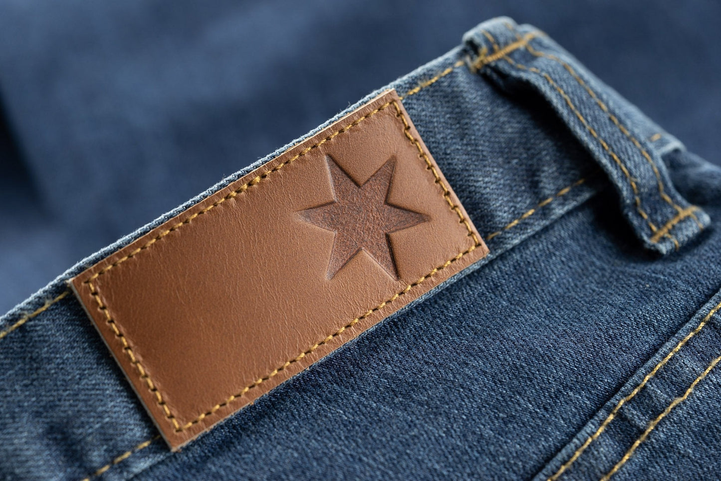 Dearborn Denim & Apparel Men's Tailored Fit Medium Wash Jeans