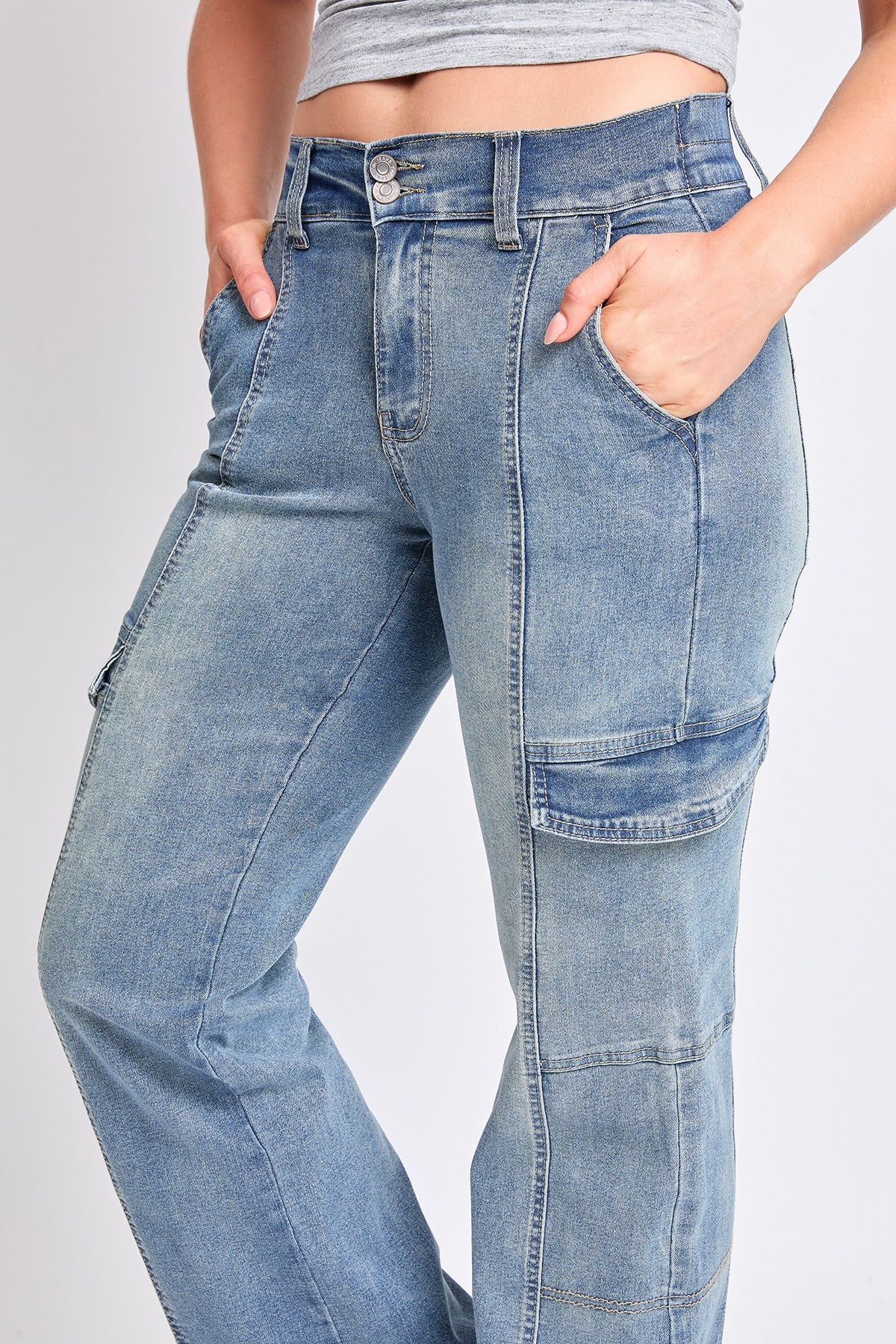Women's Straight Cargo Jeans
