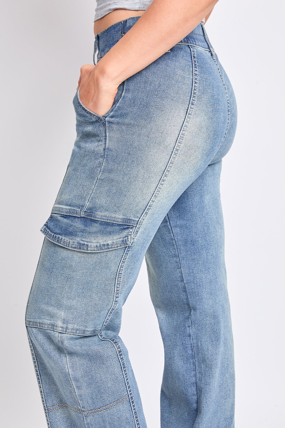 Women's Straight Cargo Jeans