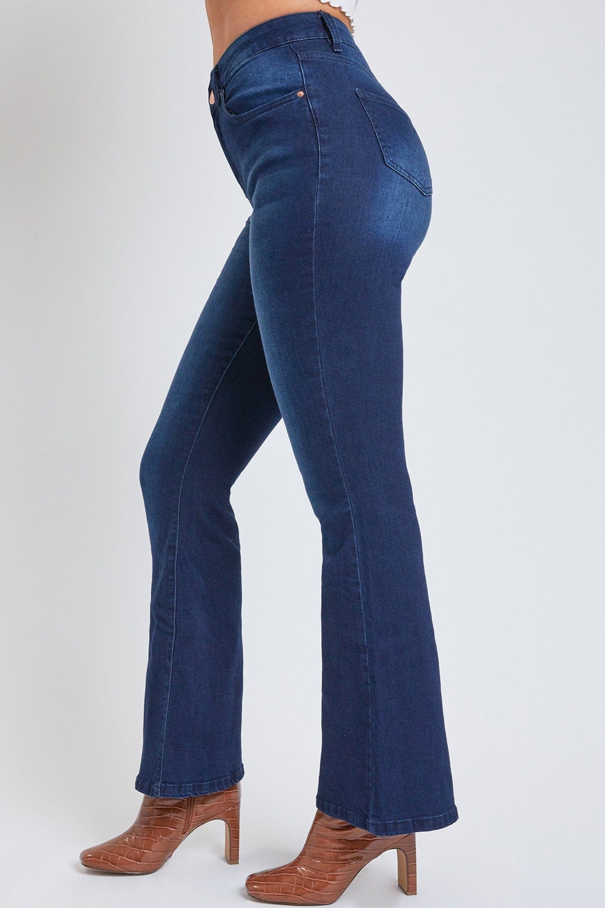 Women's Essential Flare Jeans