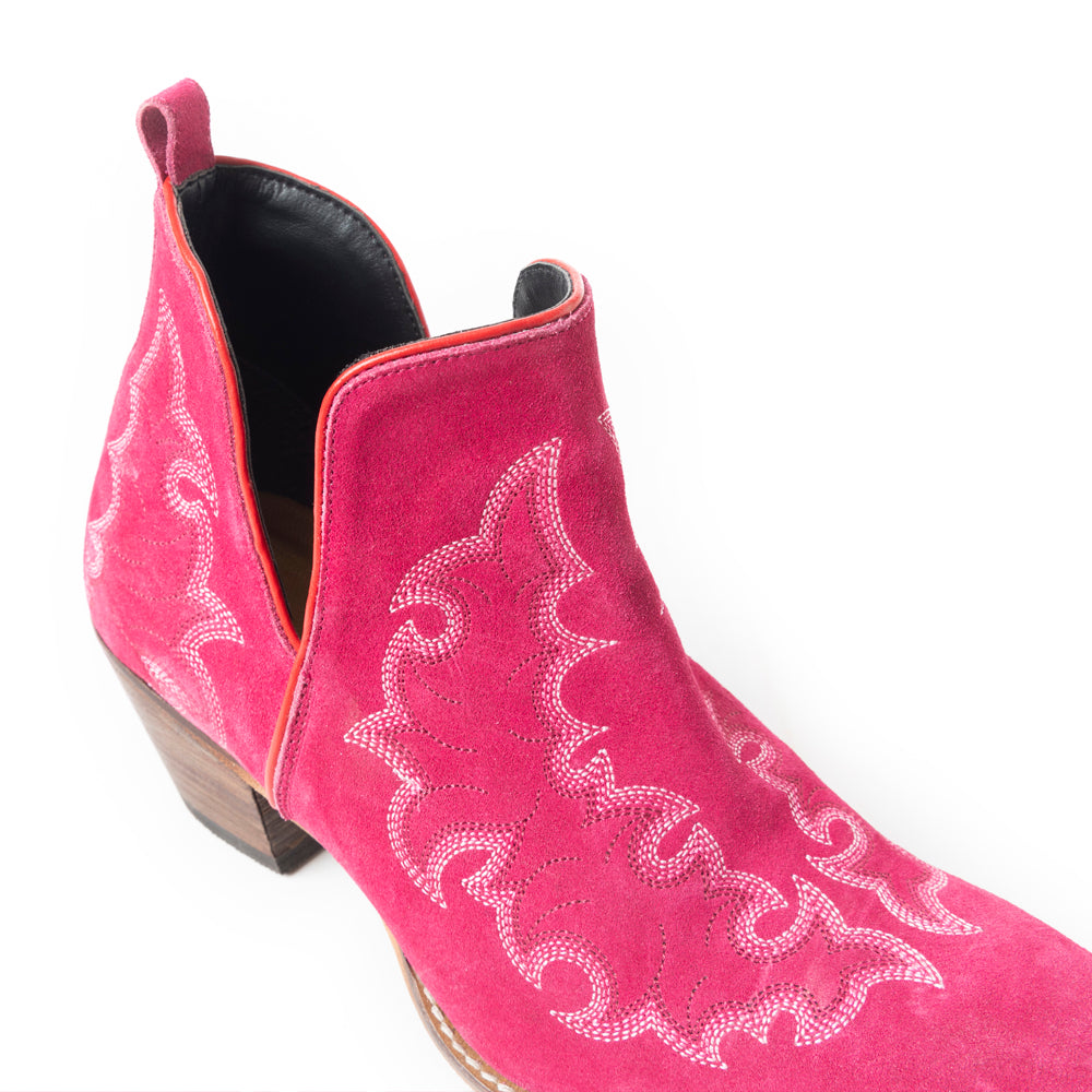 Myra Kassie Trailhead Booties In Pink