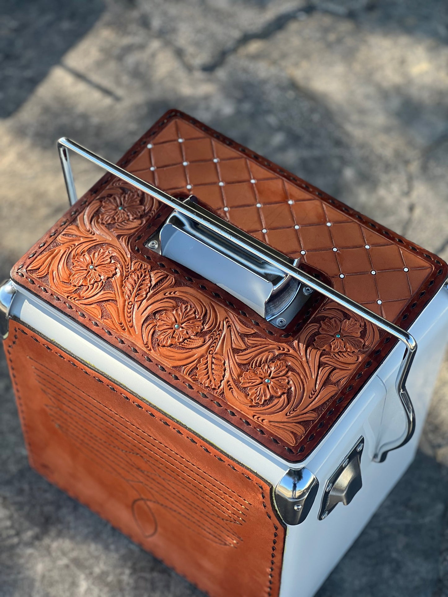 Alamo Saddlery Retro Rodeo White Cooler- Toast Cowboy Stitch