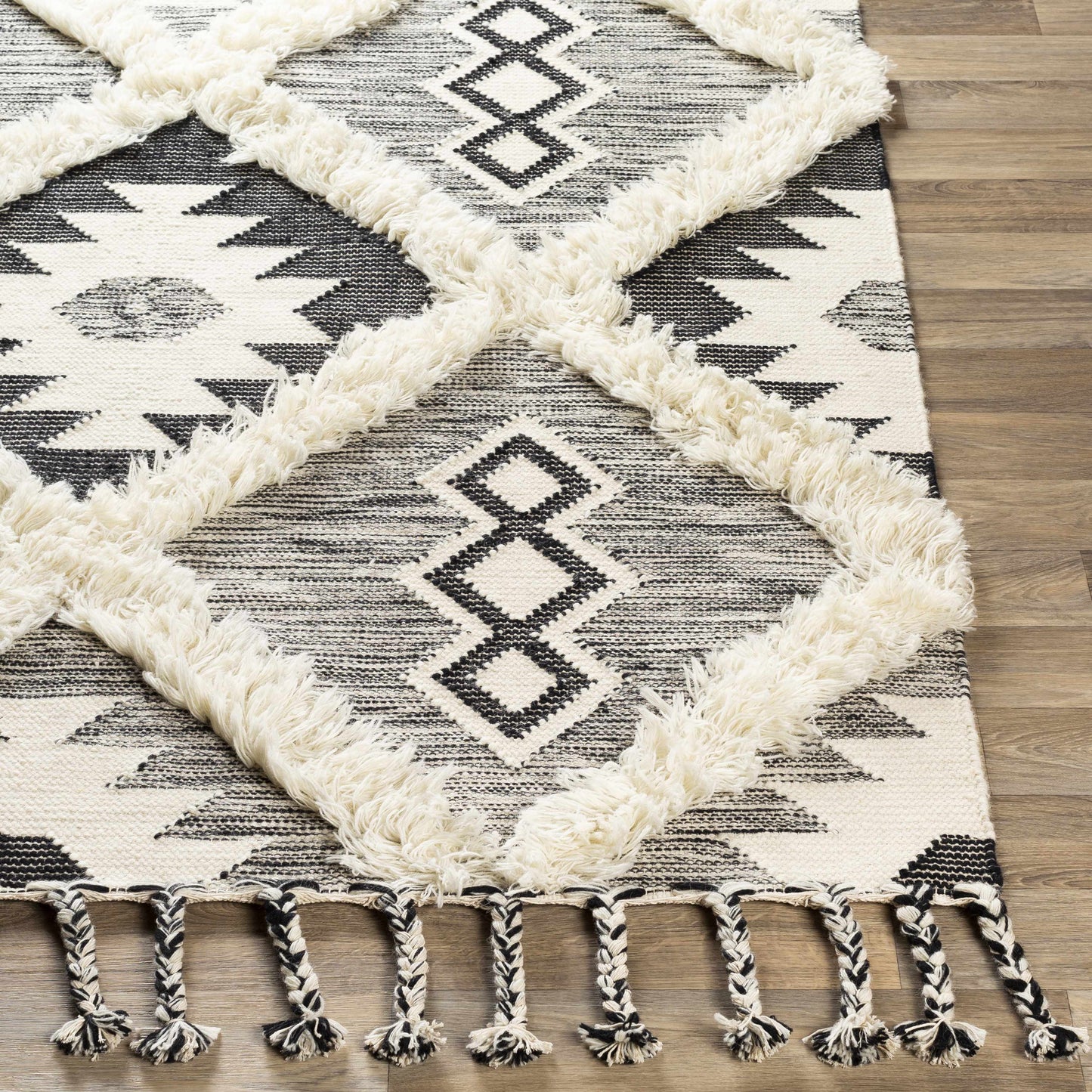 Jarales Cream/Black Tribal Tassel Wool Rug