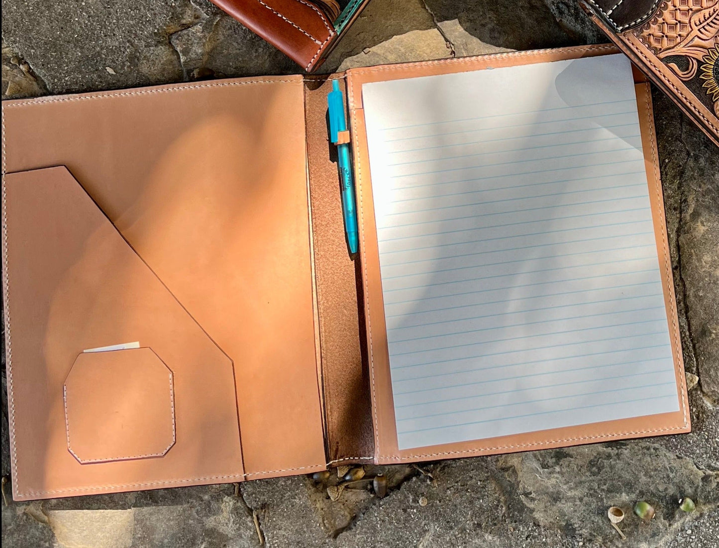 Alamo Saddlery #40  Large portfolio El pinto