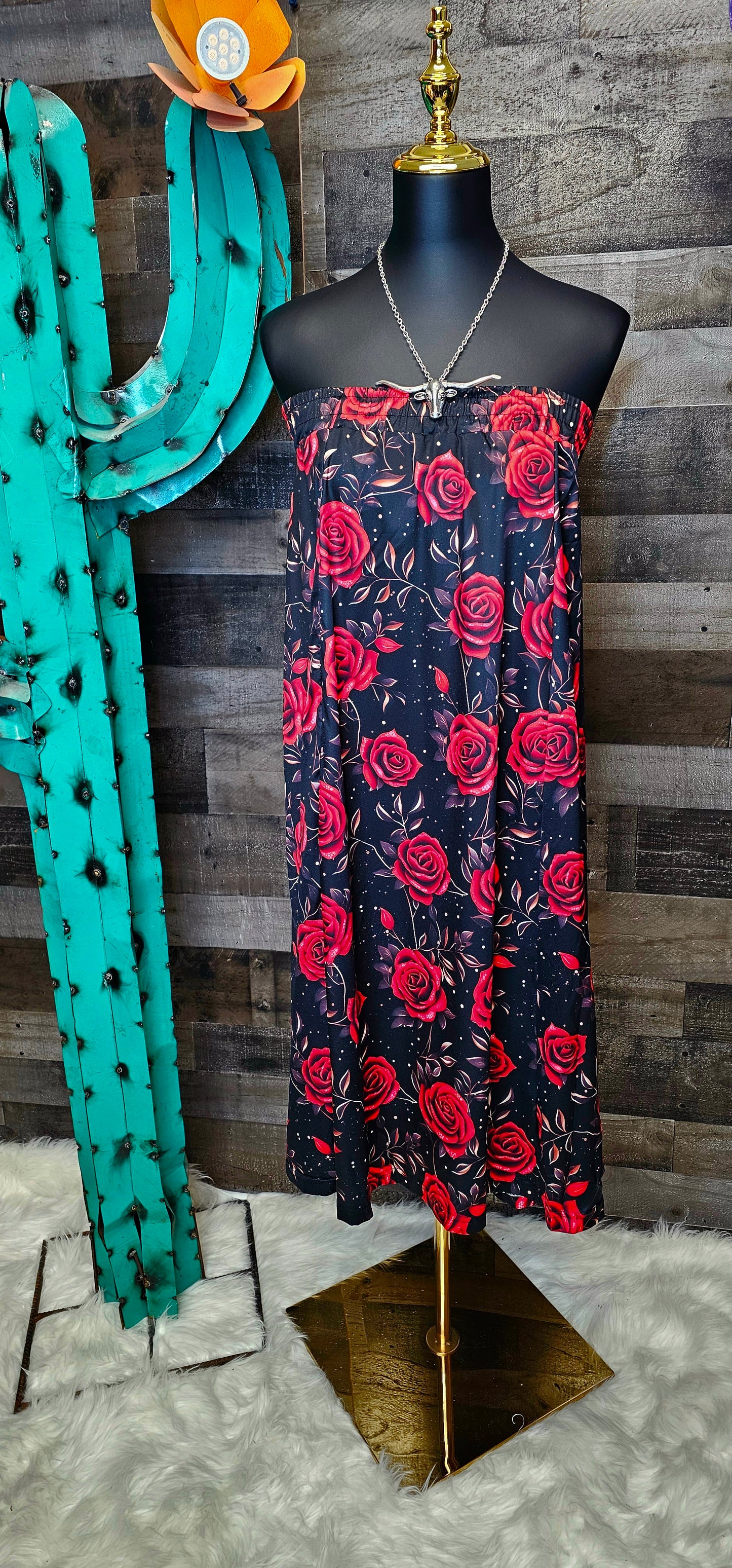 Colores de Mexico Romantic Red Roses Midi Skirt