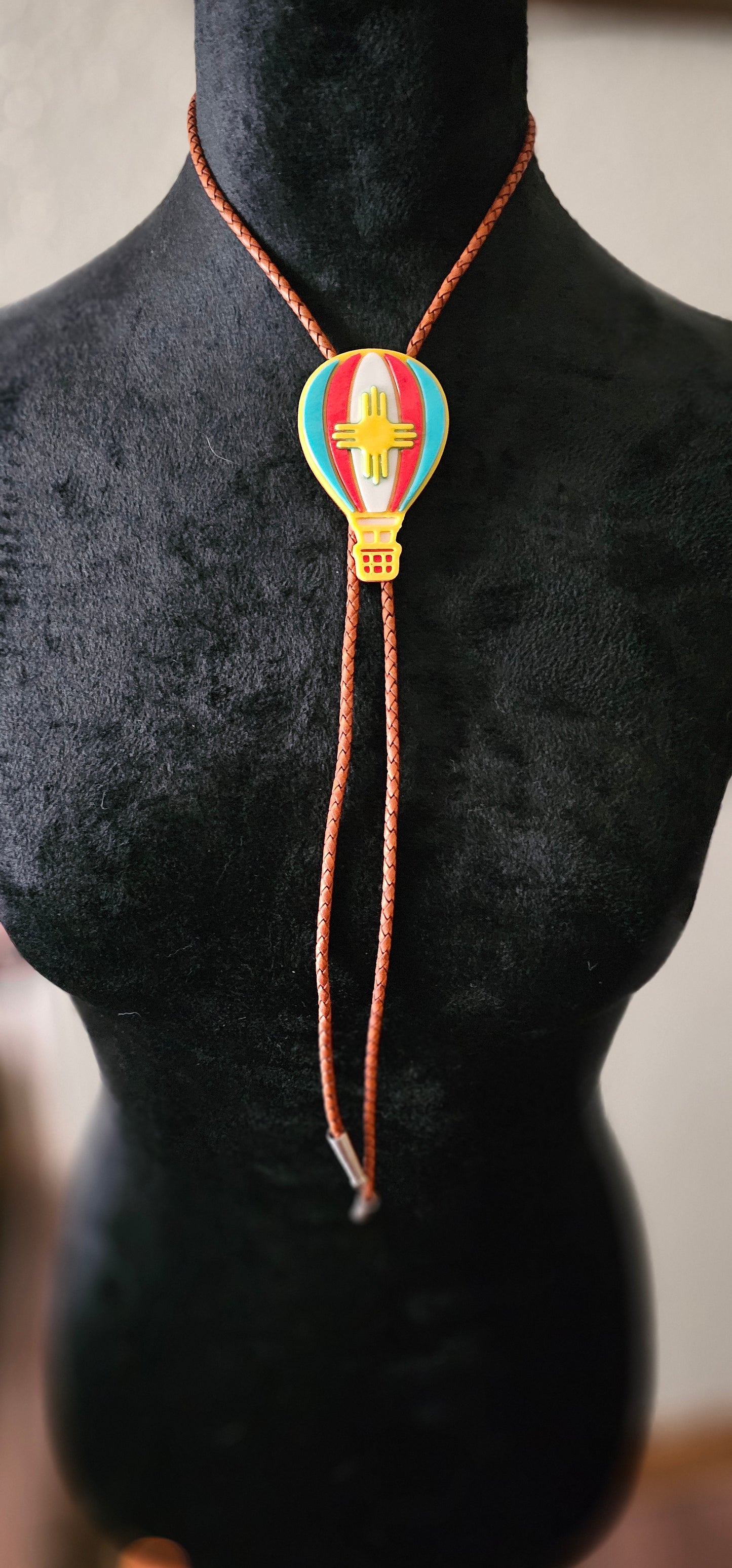 Albuquerque Balloon Fiesta 3D Hot Air Balloon Zia Bolo Tie Necklace