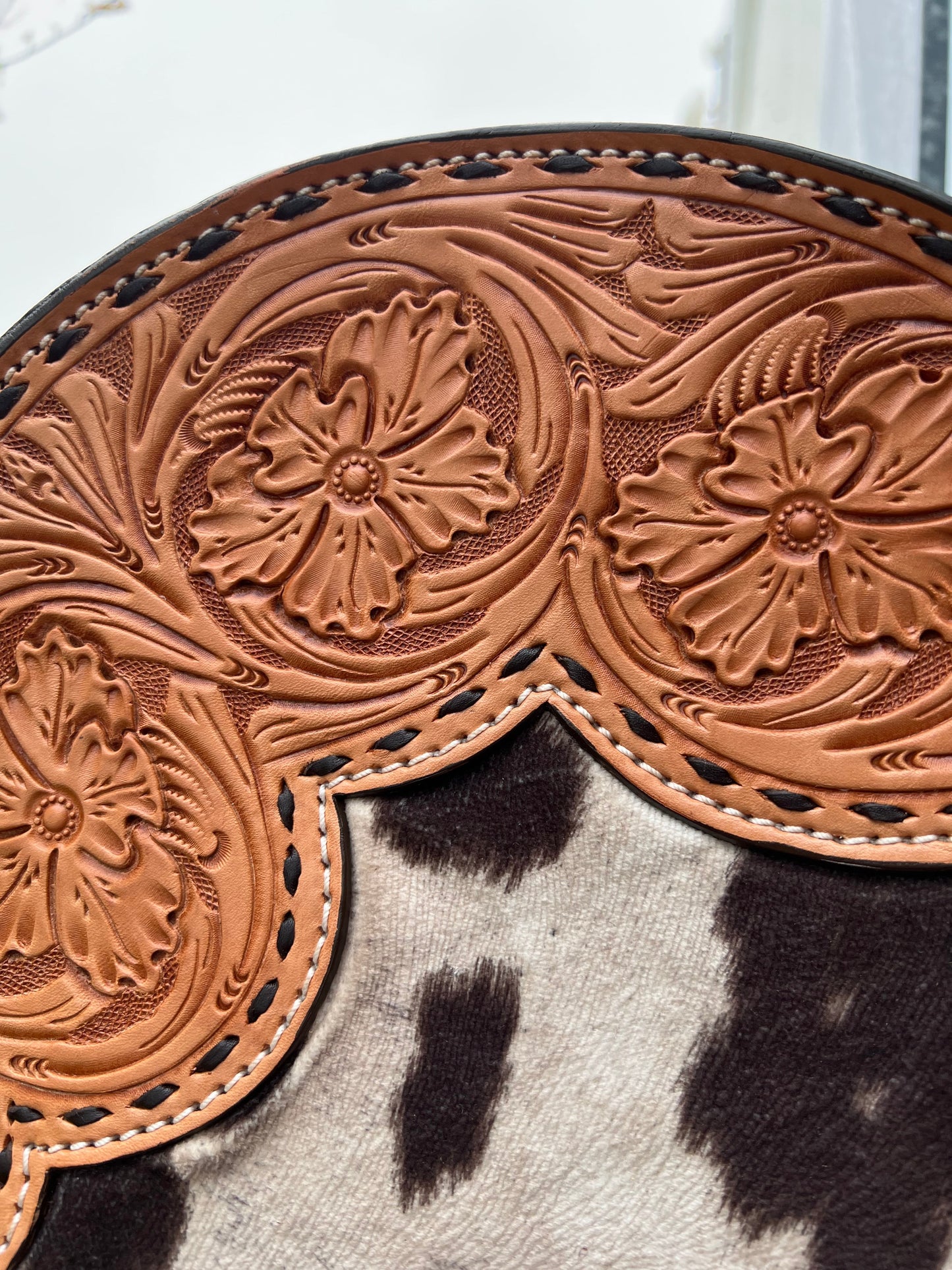 Alamo Saddlery 11" Outlaw Canteen Handbag