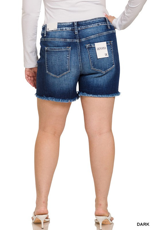 Plus size Mid Rise Frayed Hem Denim Shorts